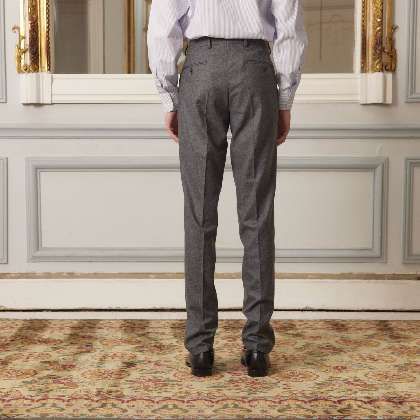 Pantalon en flanelle de laine grise