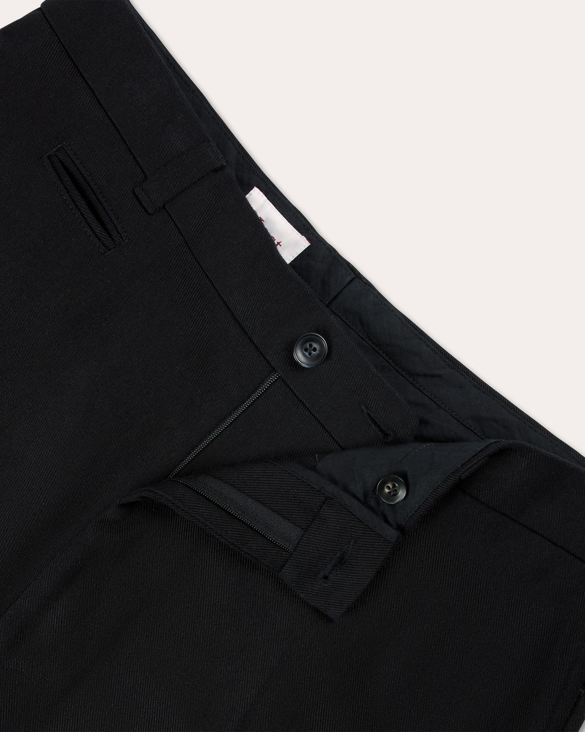 Pantalon jambe large en coton noir, inspiration workwear