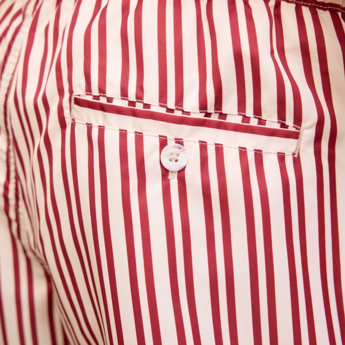 Maillot de bain écru à rayures bordeaux en Seaqual®