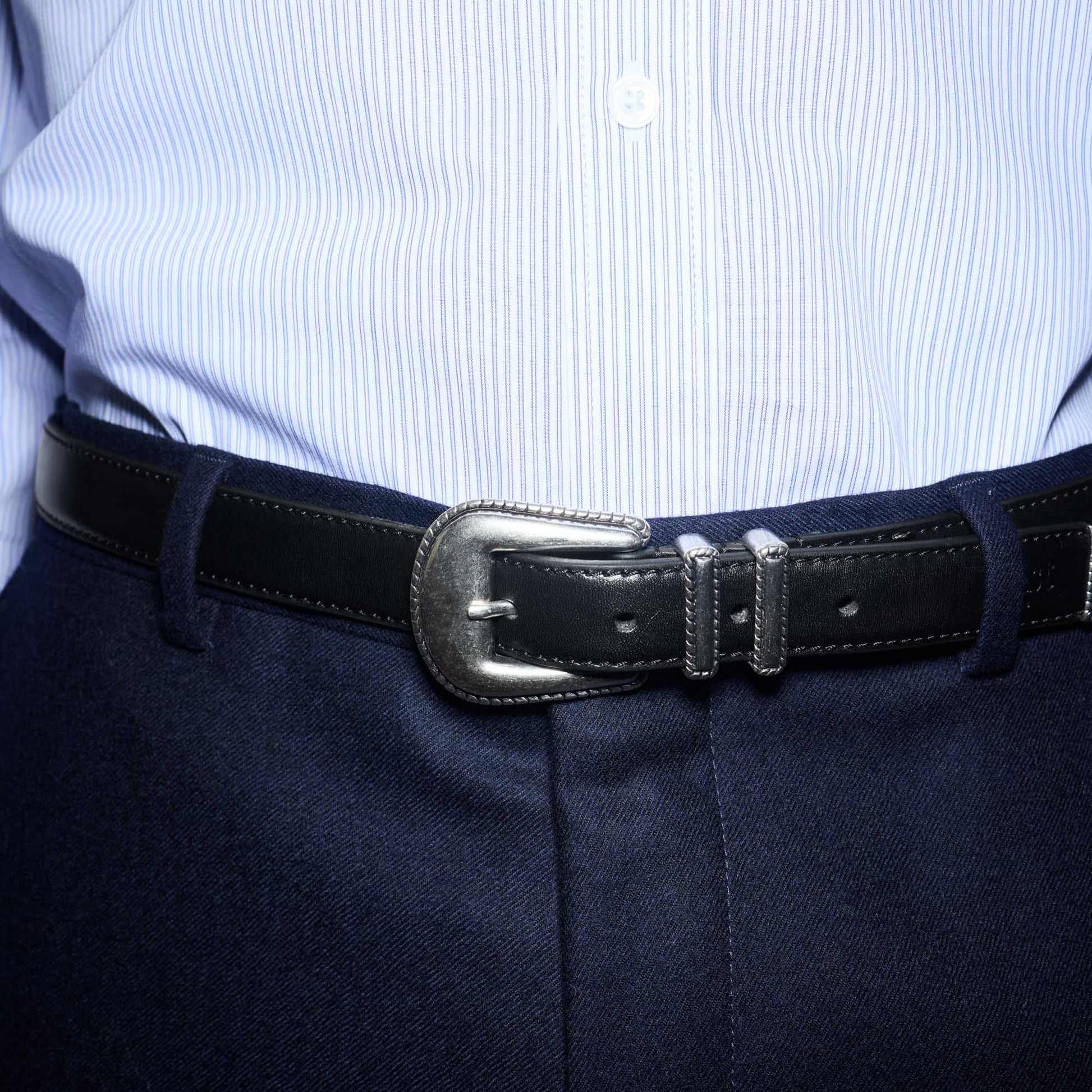 Ceinture western en cuir de taureau noir