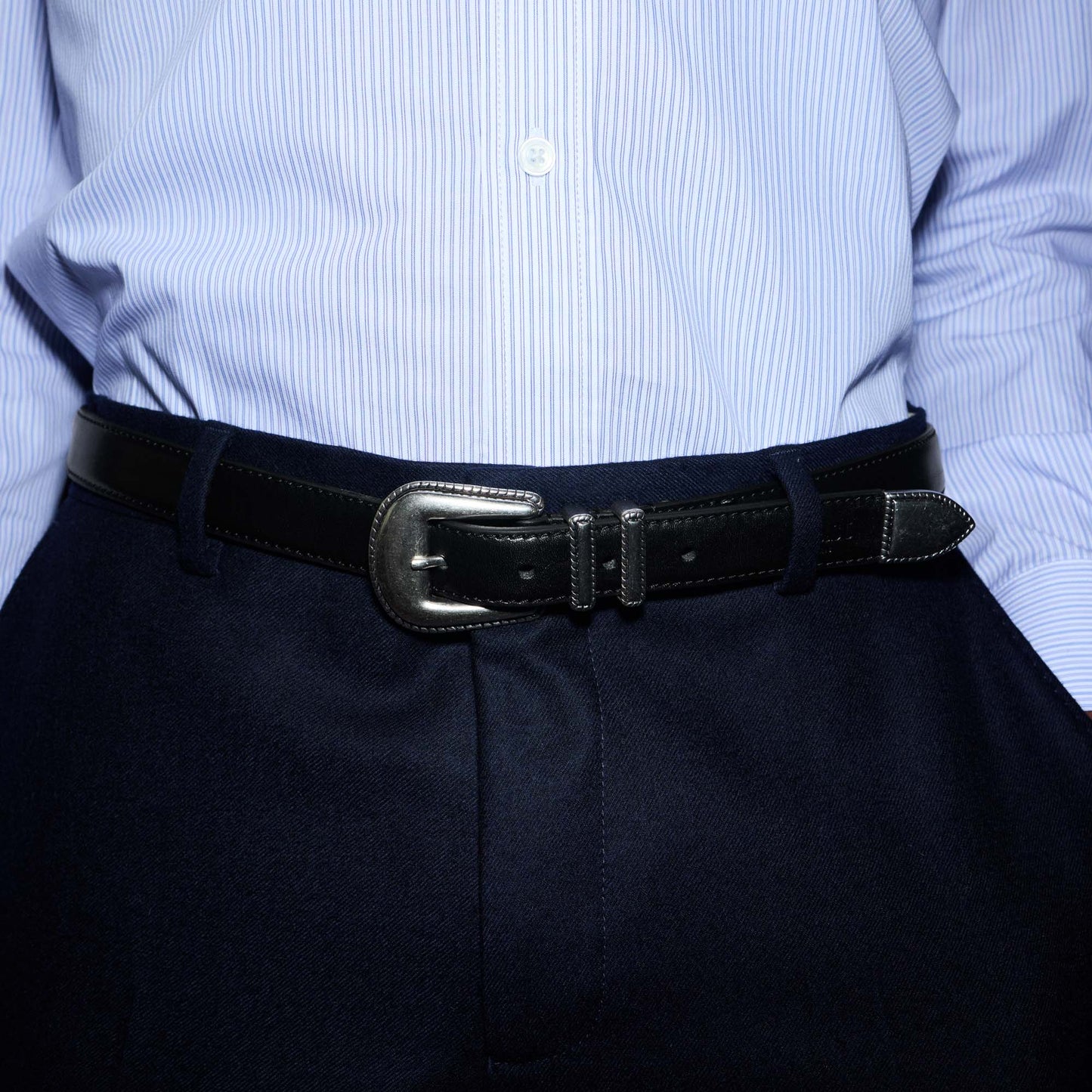 Ceinture western en cuir de taureau noir