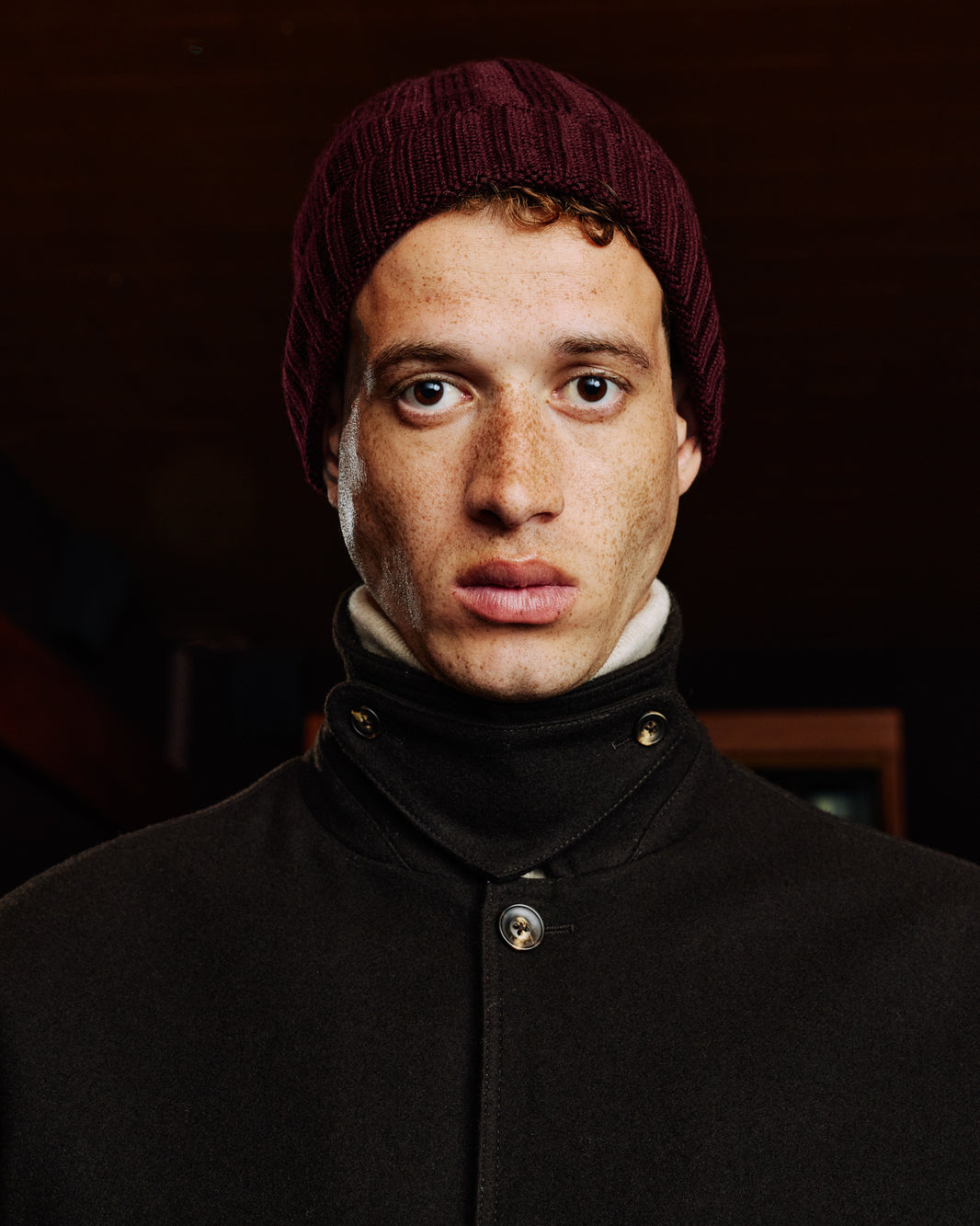 Bonnet en laine bordeaux