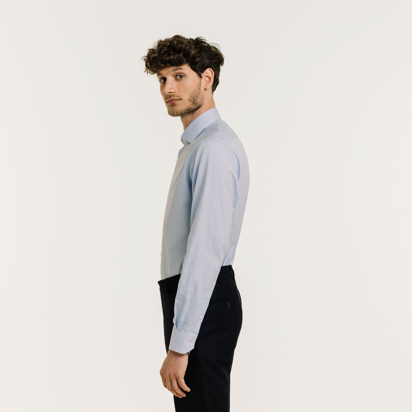 Fitted shirt in blue double-twisted oxford