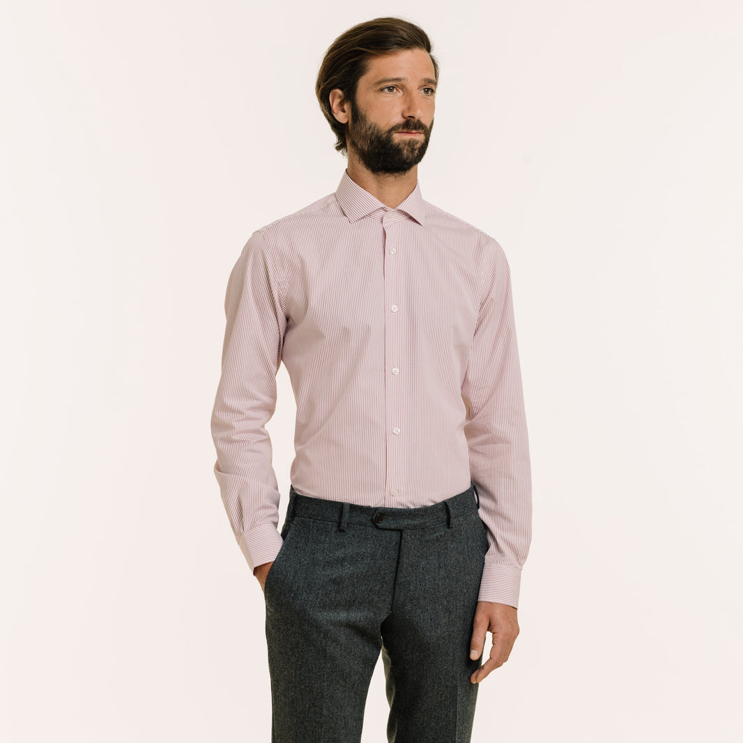 Fitted shirt in double-twisted poplin with fine red stripes