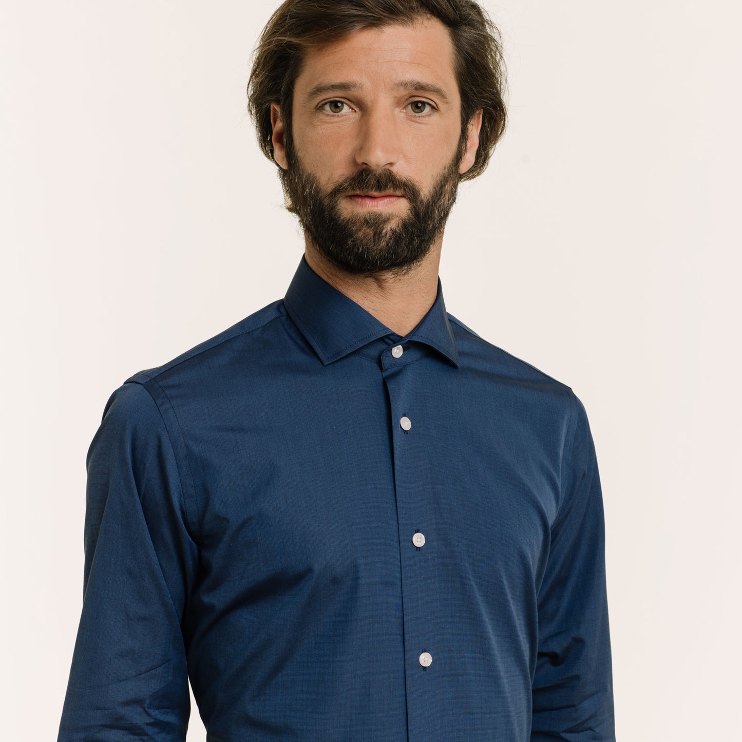 Fitted shirt in midnight blue double-twisted fil-a-fil