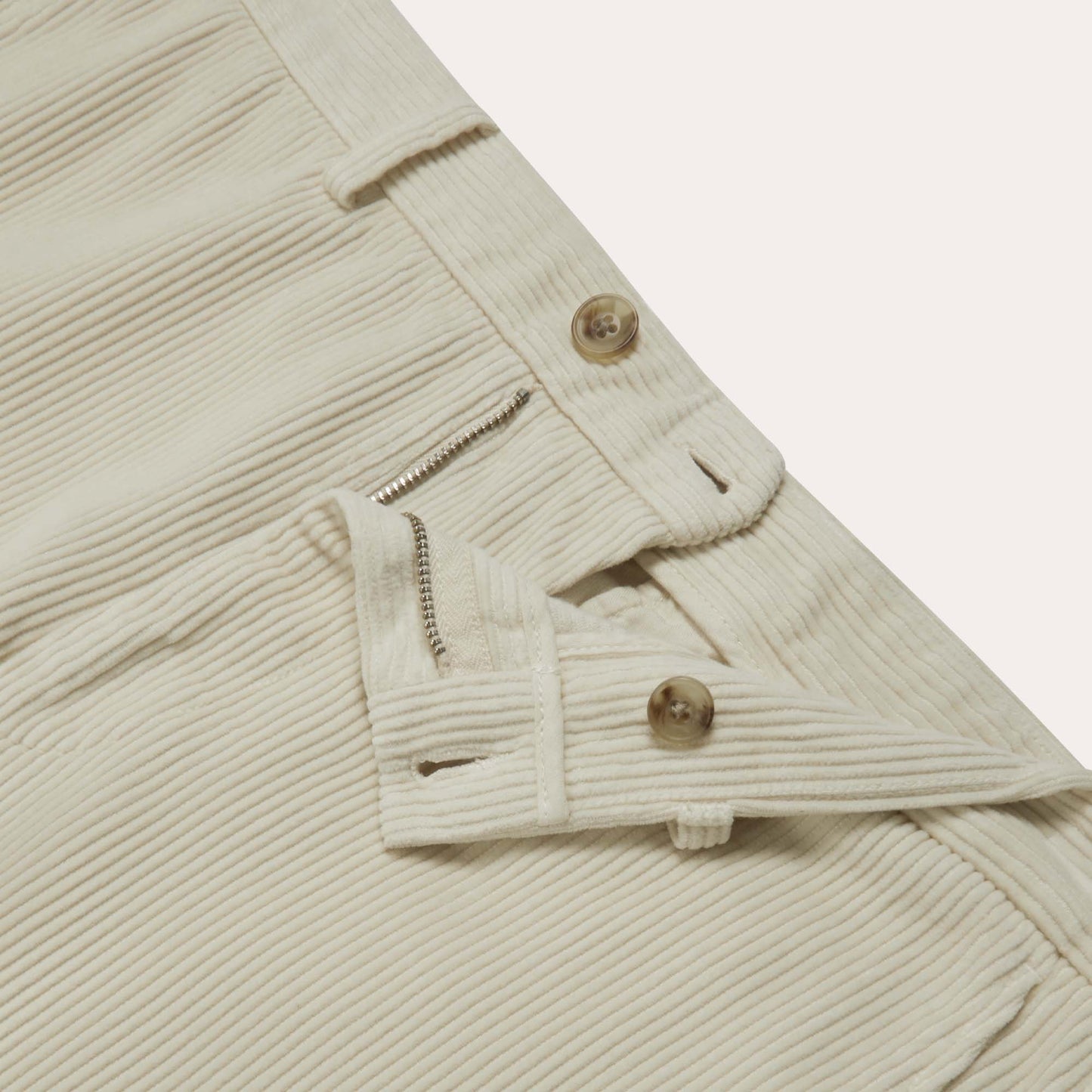 Chino en velours écru