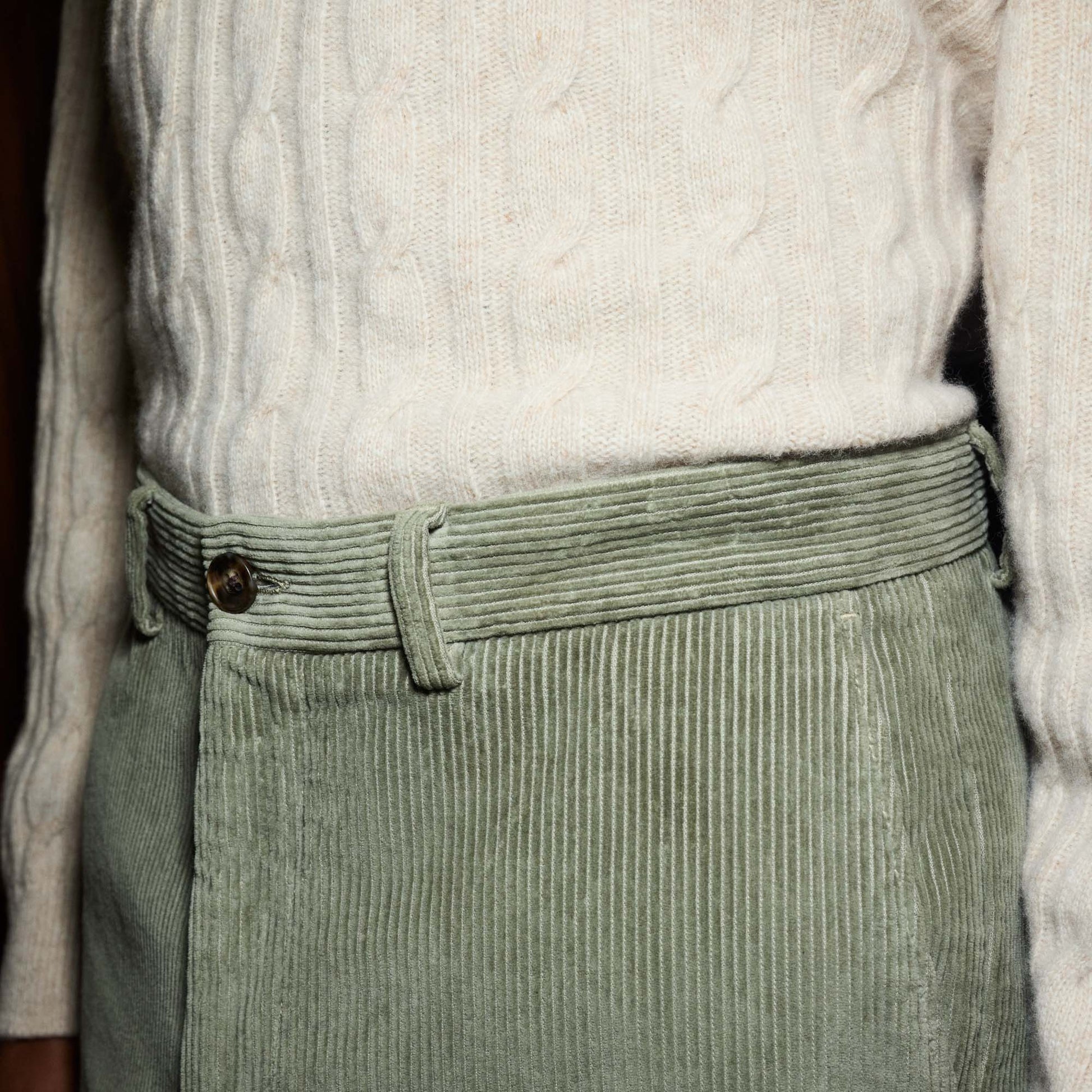 Chino en velours vert sauge