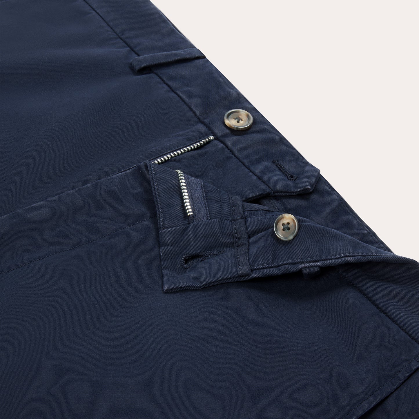 Chino droit bleu marine