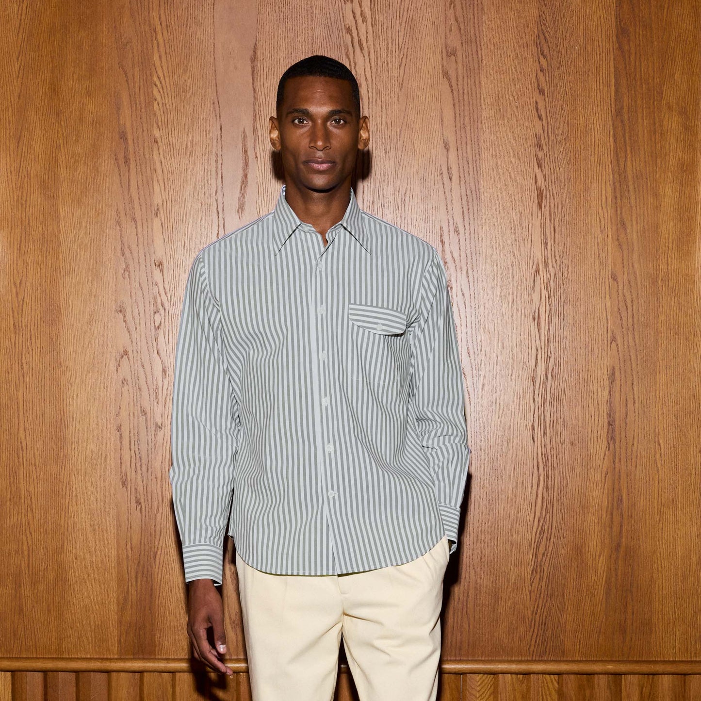 Chemise en popeline à rayures vertes et blanches