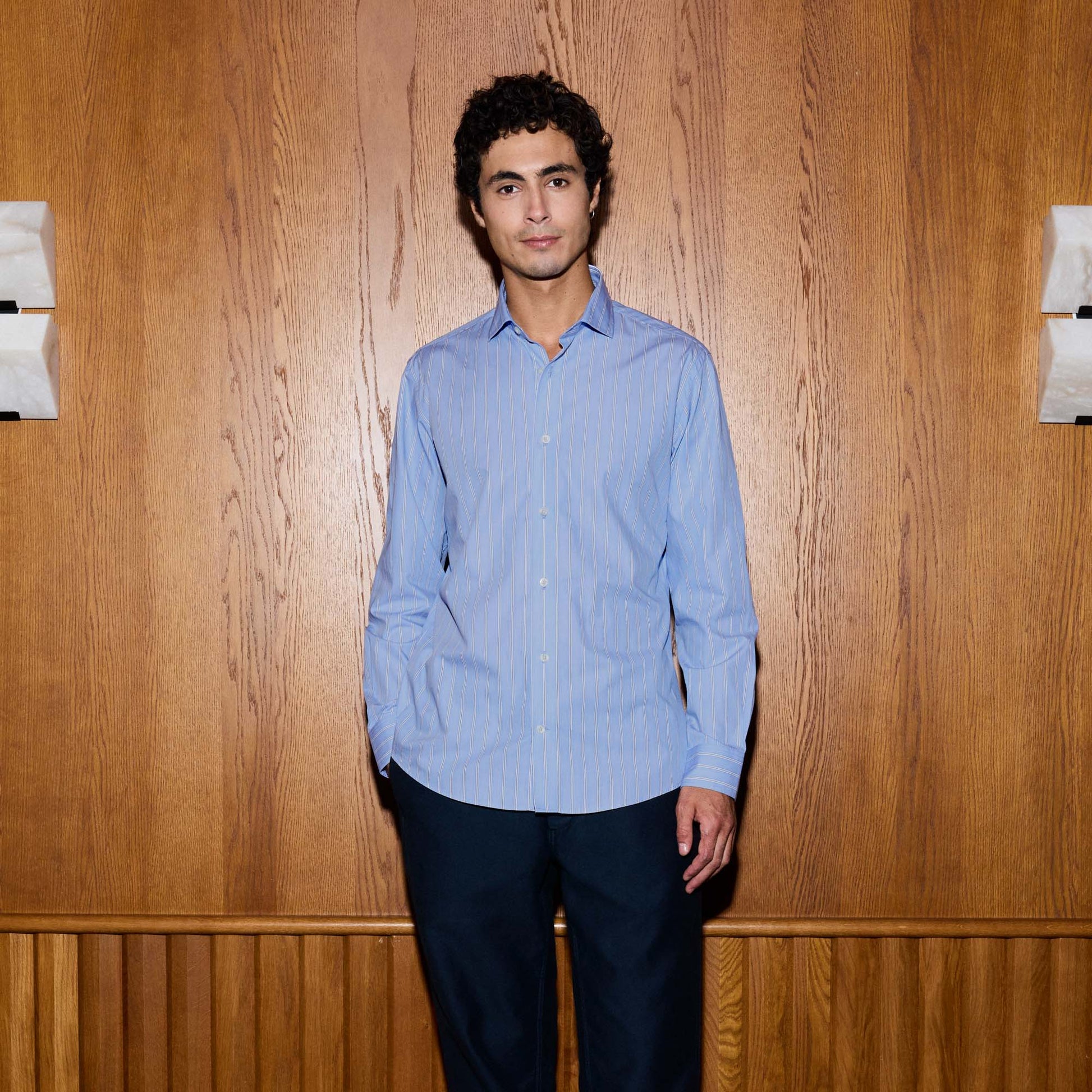 Chemise en popeline bleue à rayures