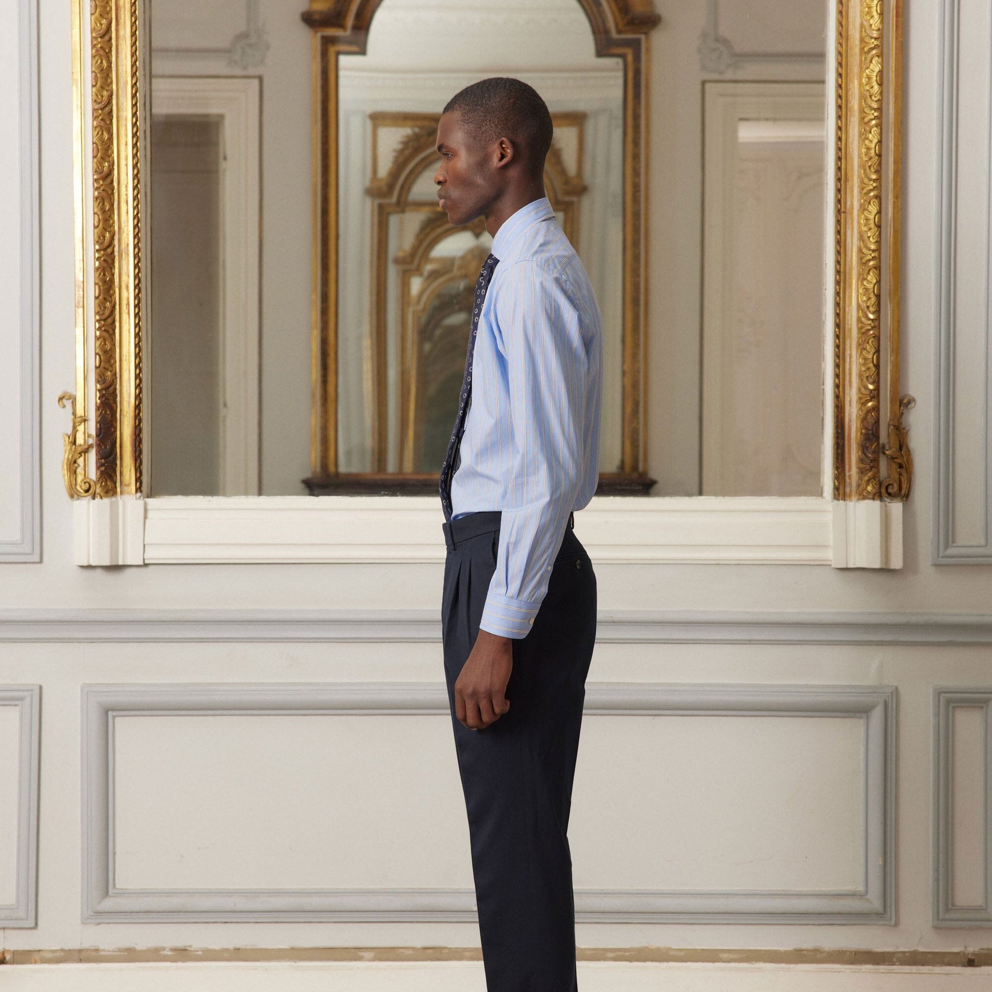 Chemise en popeline bleue à rayures