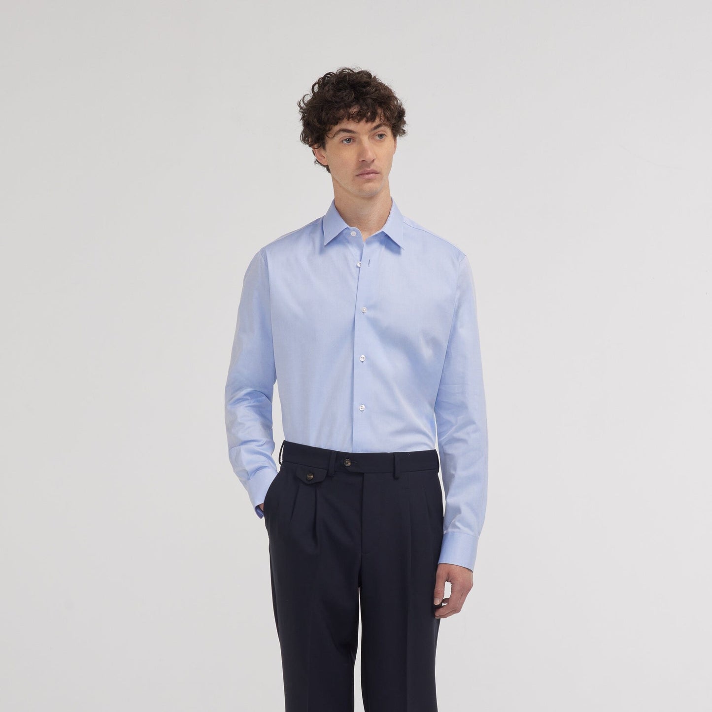 Fitted shirt in blue double-twisted twill