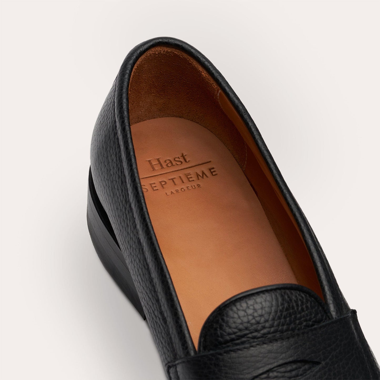 Black grained leather moccasin