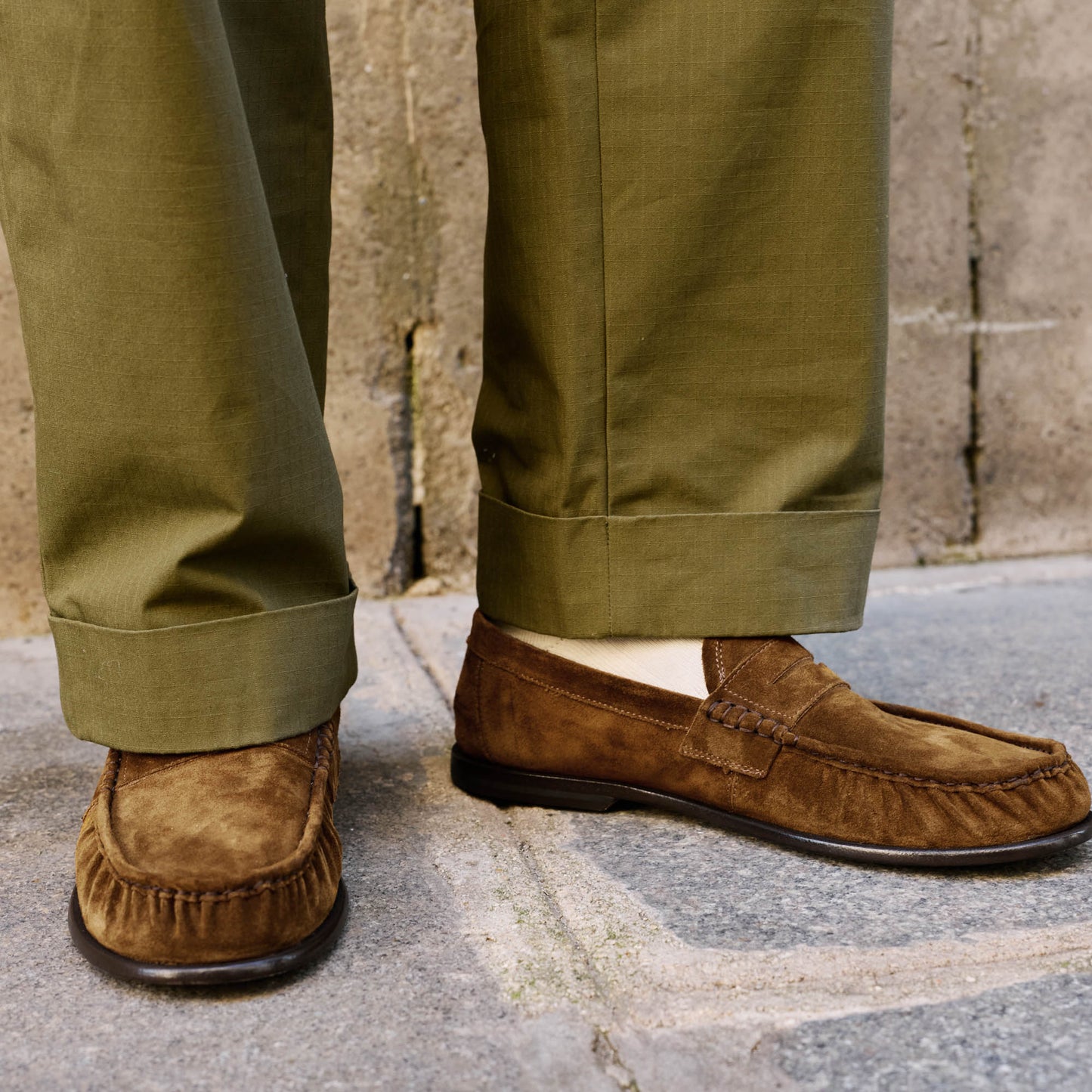 Mocassin en cuir suède kaki