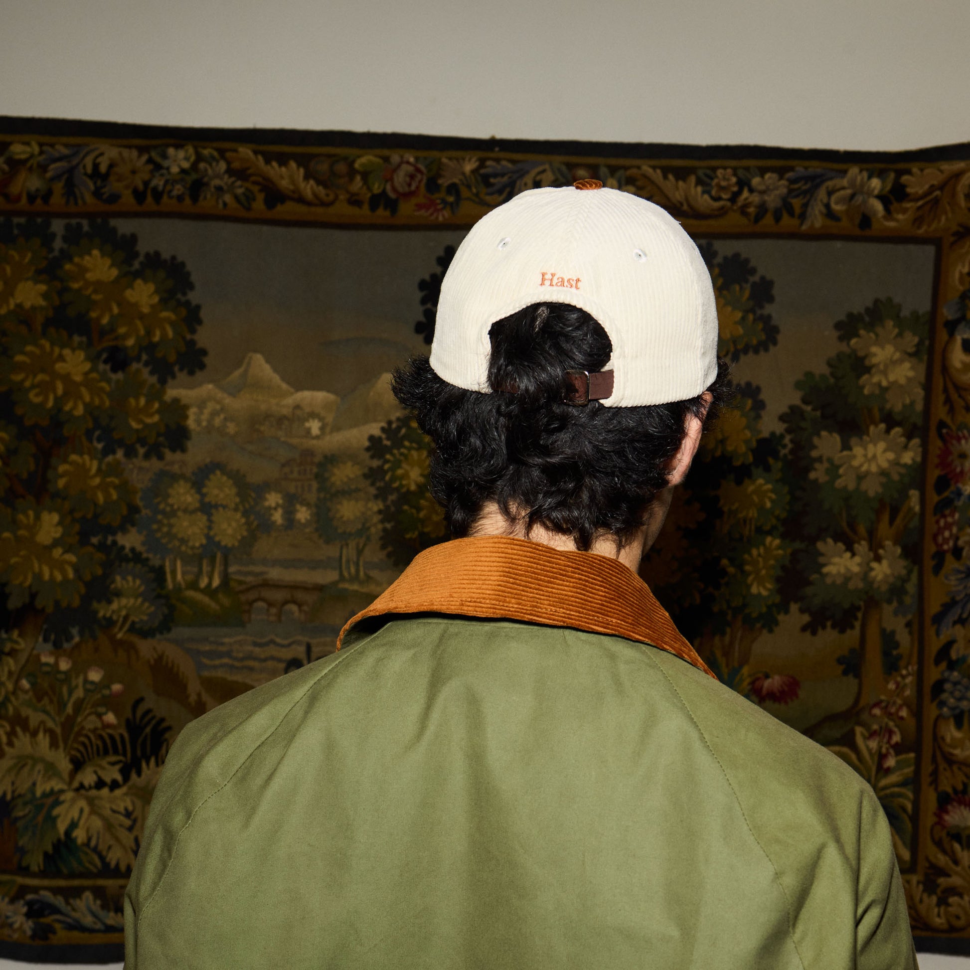 Casquette en velours côtelé écrue et cognac