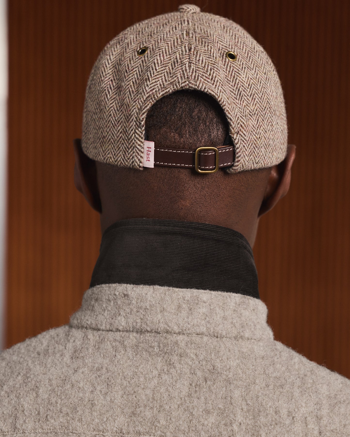 Casquette en laine chevrons et velours marron