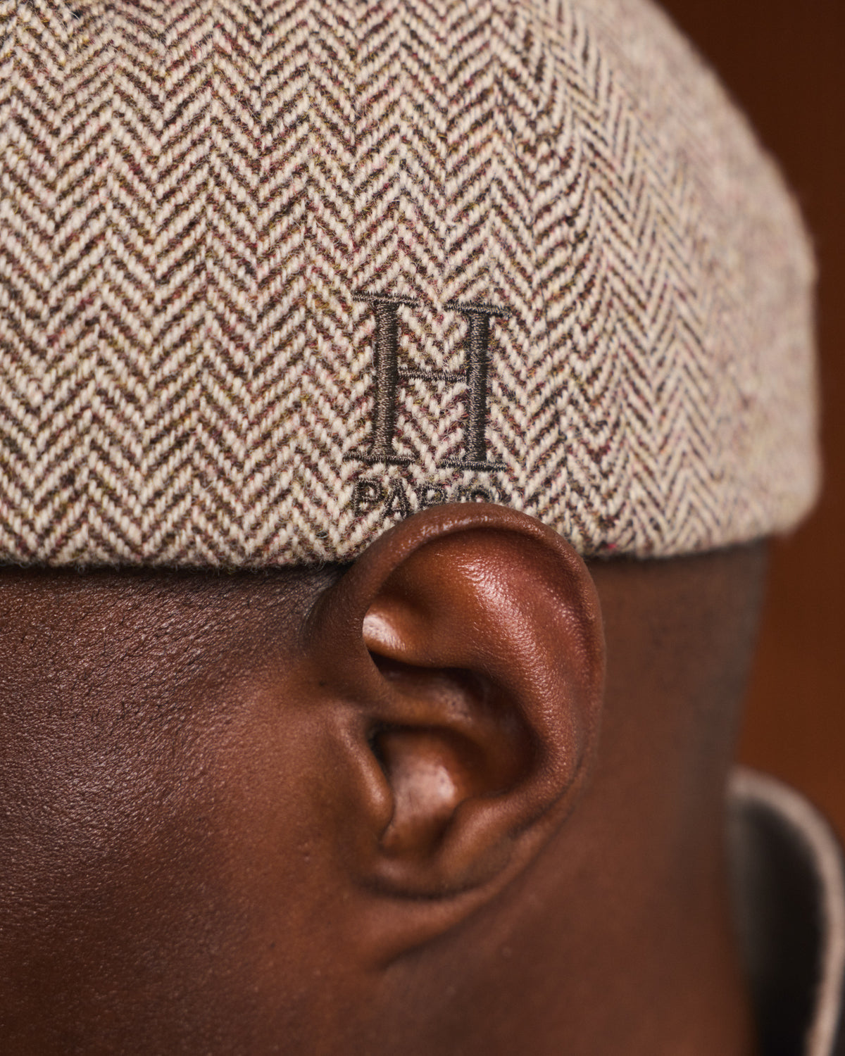 Casquette en laine chevrons et velours marron