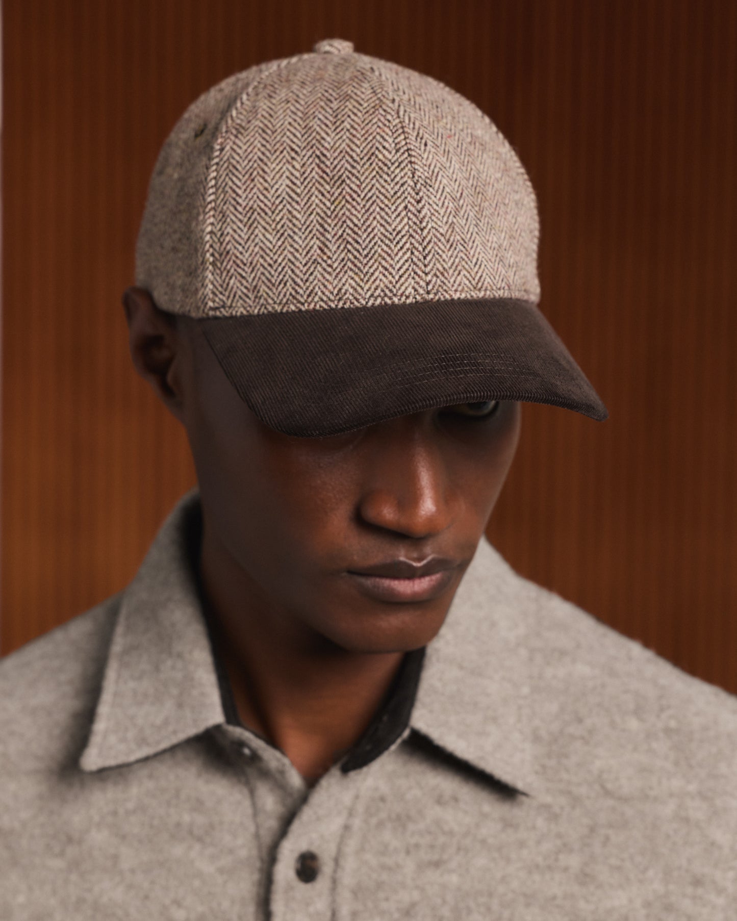 Casquette en laine chevrons et velours marron
