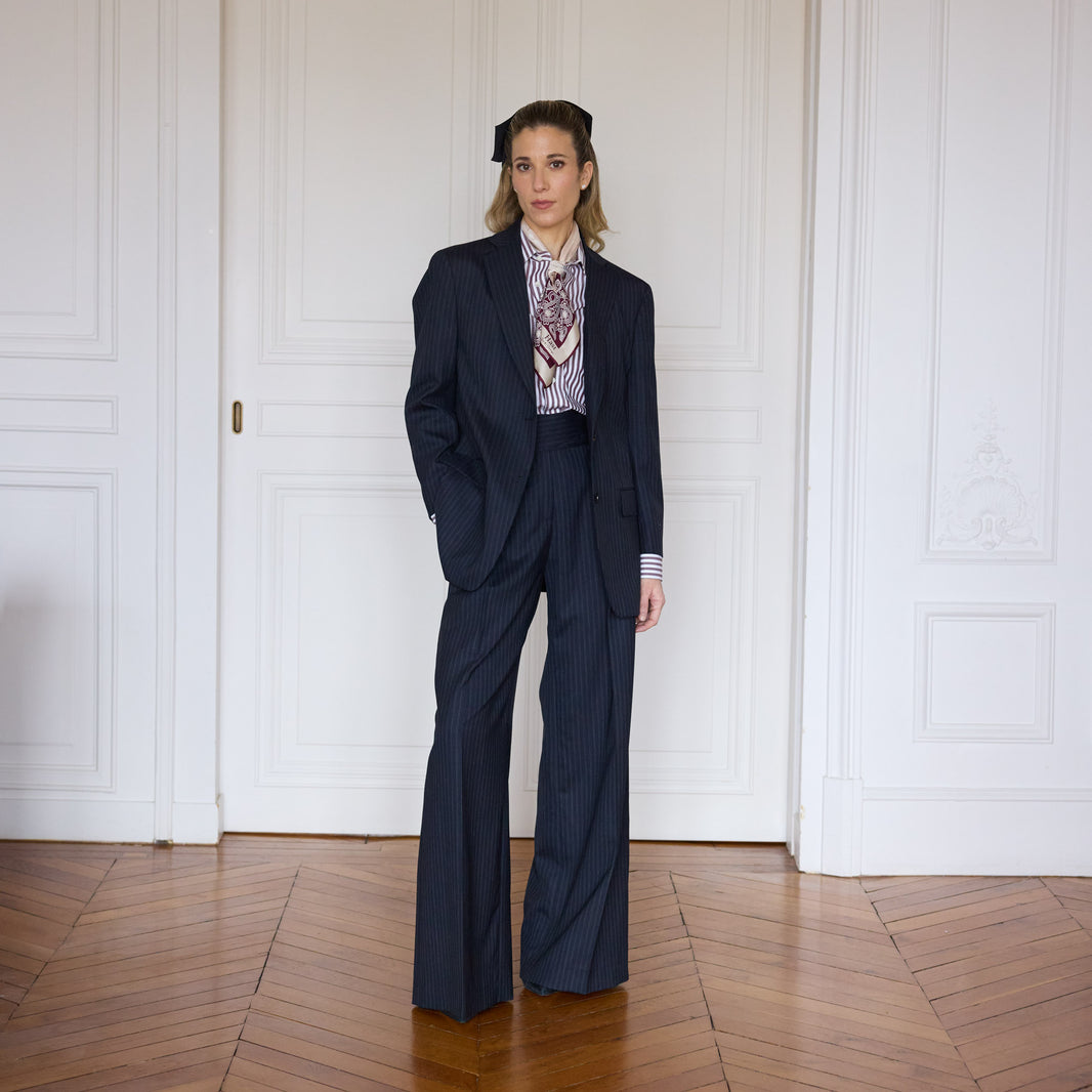 Foulard en soie écru et bordeaux à motifs