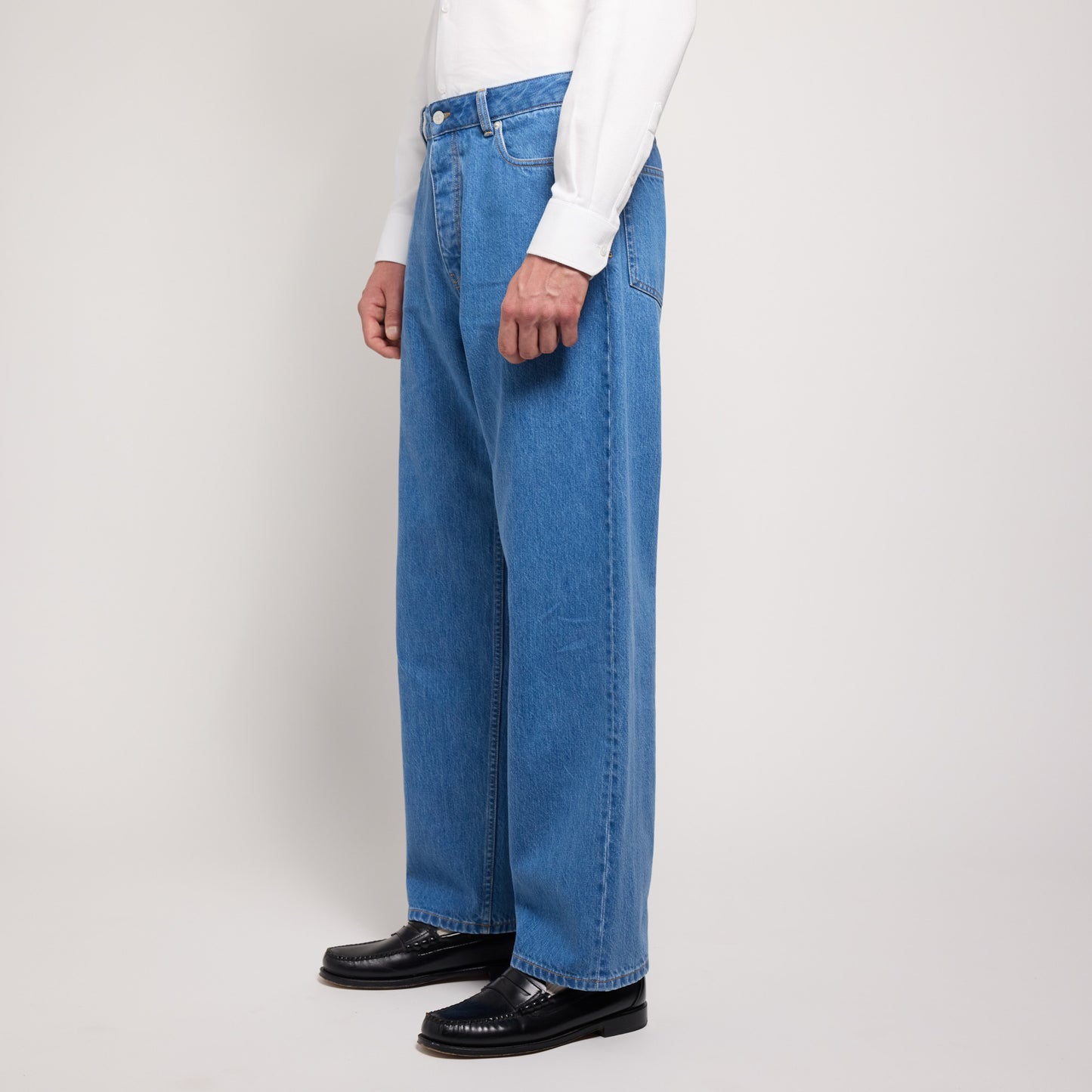 Jean droit bleu en coton italien