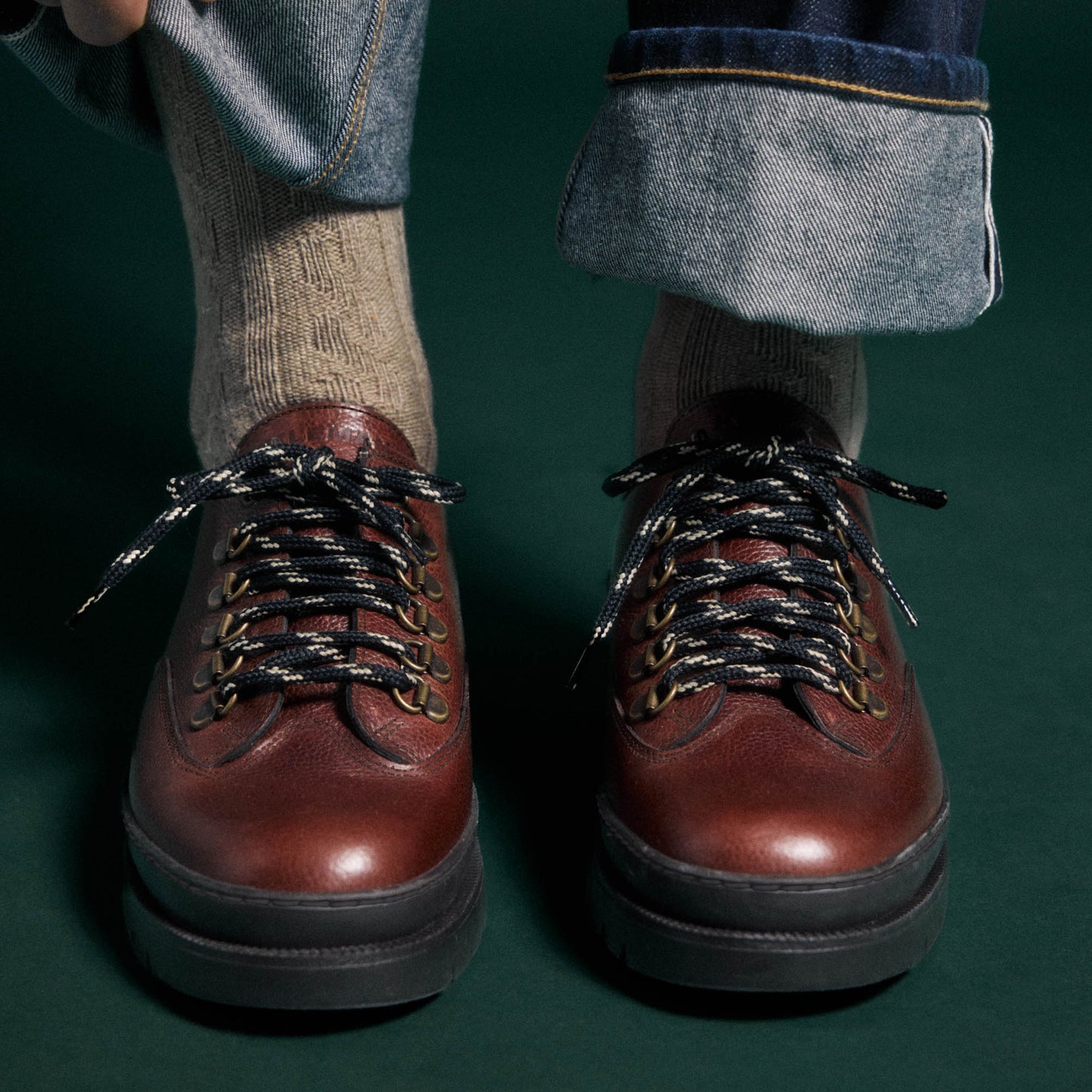 Hiking-boots basses en cuir grainé – Hast x Kleman