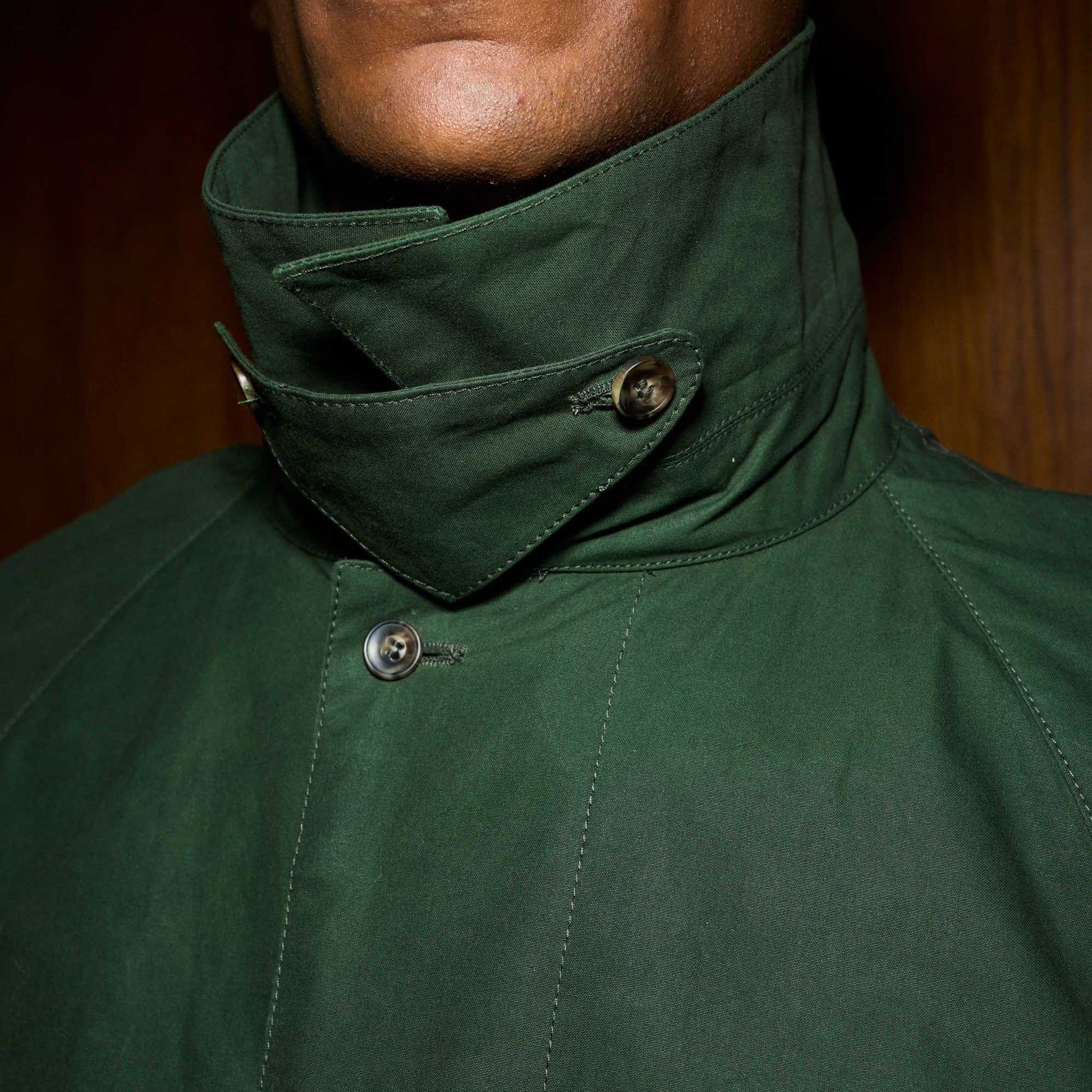 Balmacaan en coton ciré vert