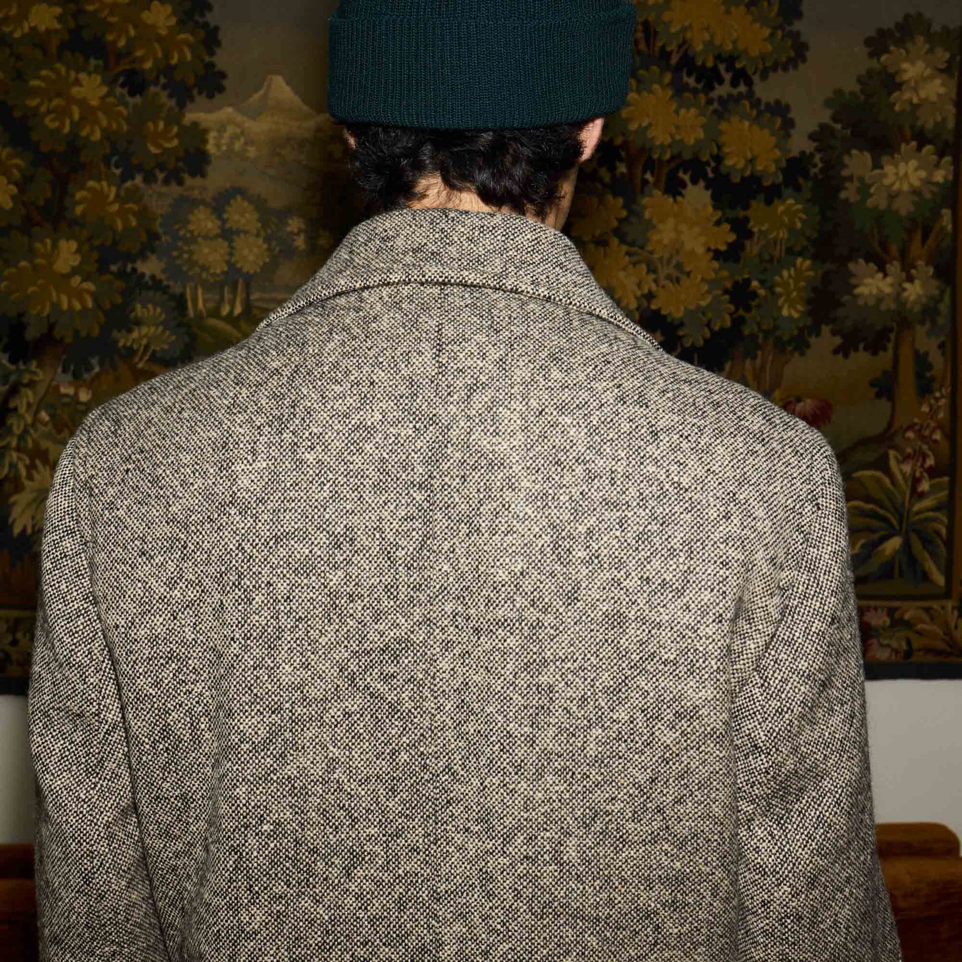 Manteau croisé en Donegal chiné écru et noir