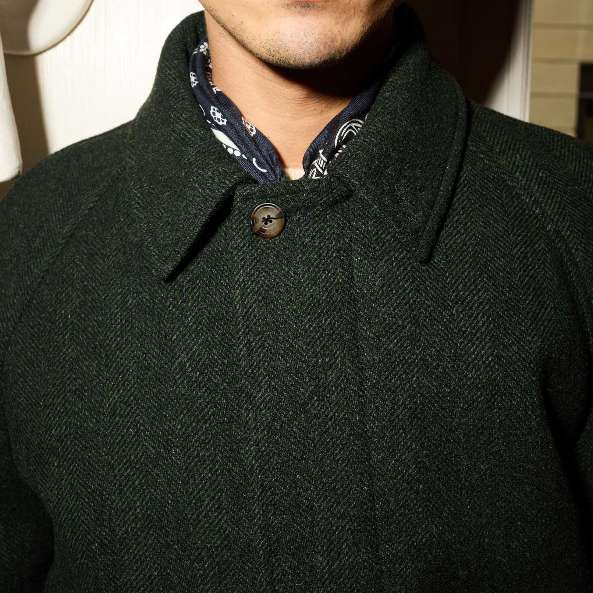 Manteau balmacaan en laine vierge vert chiné