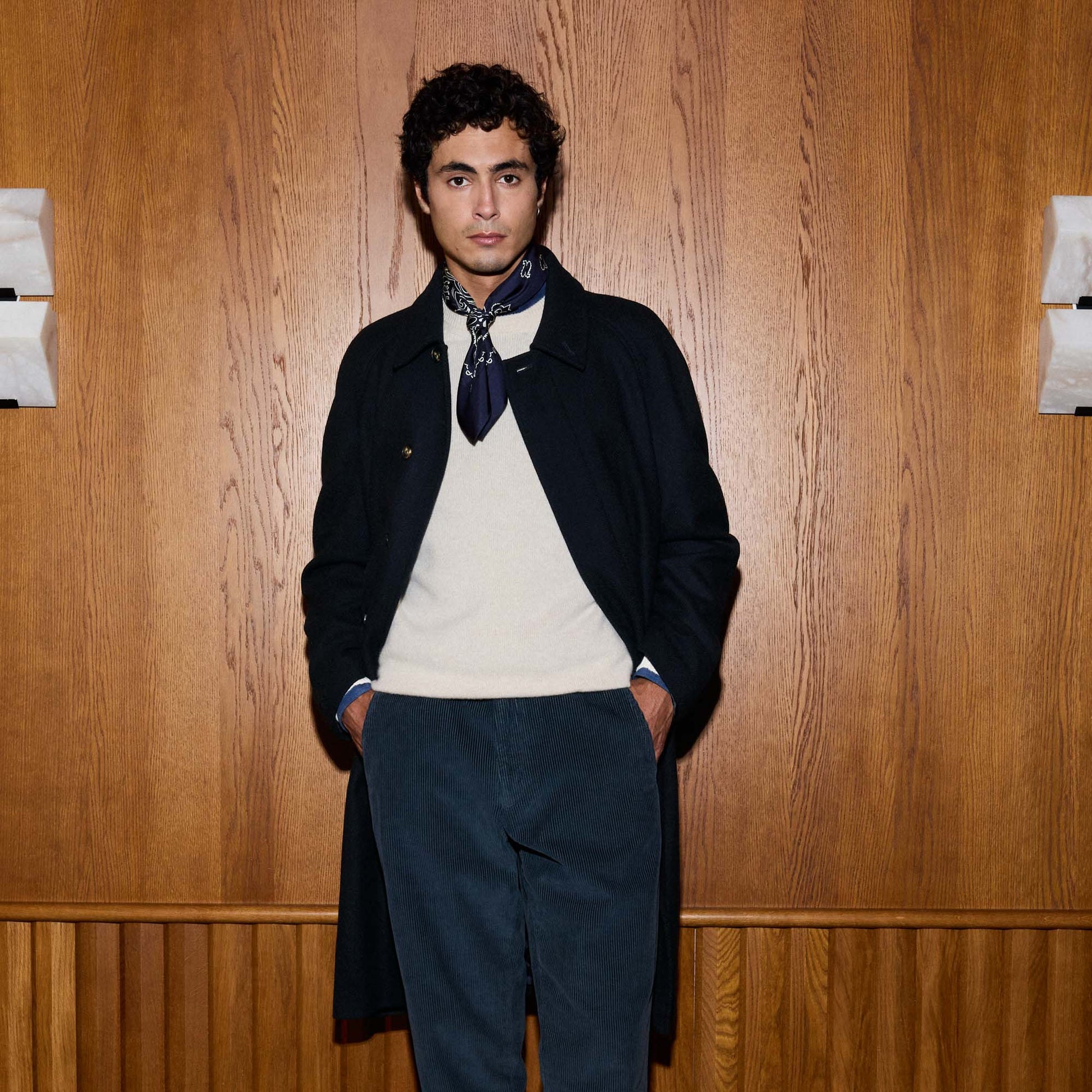 Manteau balmacaan en laine vierge bleu marine