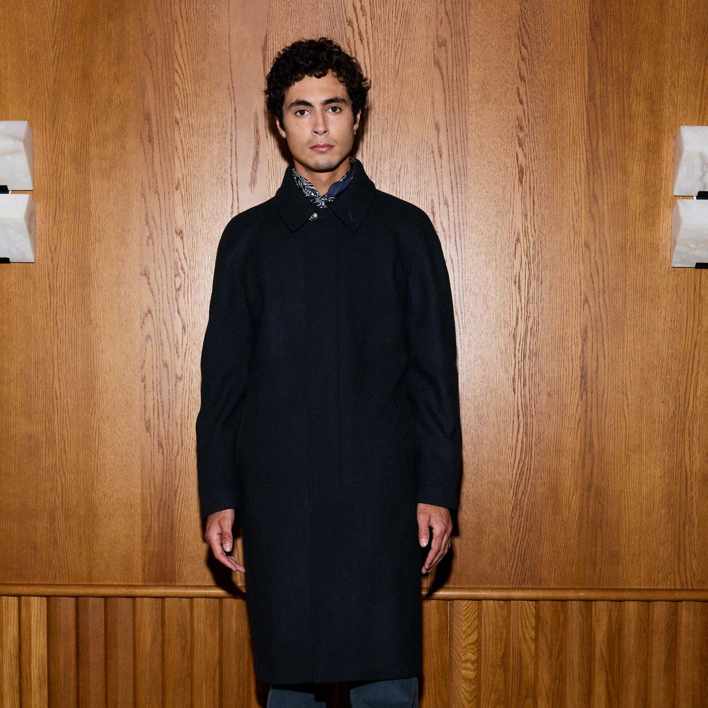 Manteau balmacaan en laine vierge bleu marine