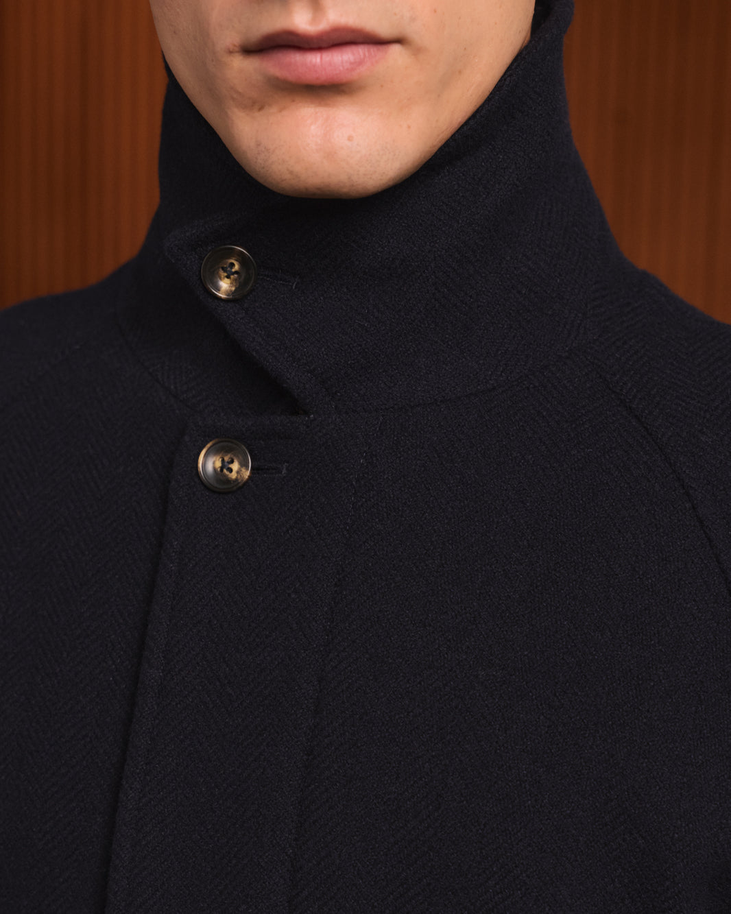 Manteau Balmacaan en laine vierge chevrons marine