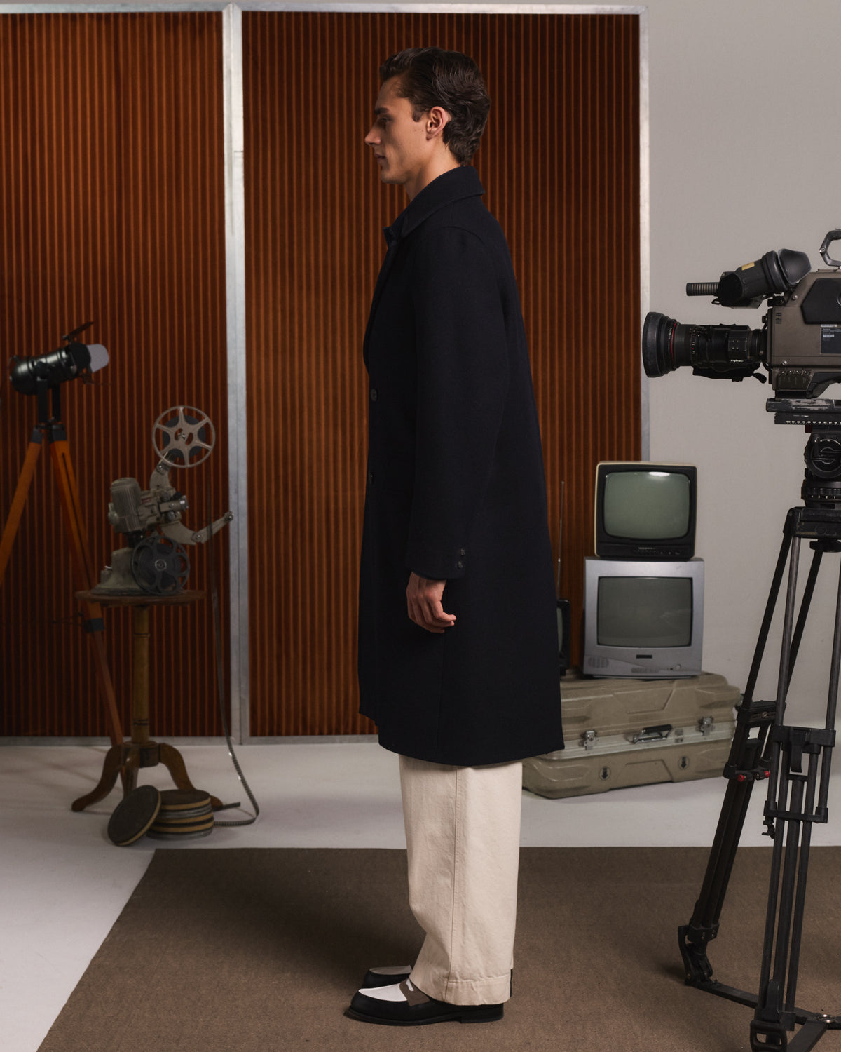 Manteau long croisé en laine marine