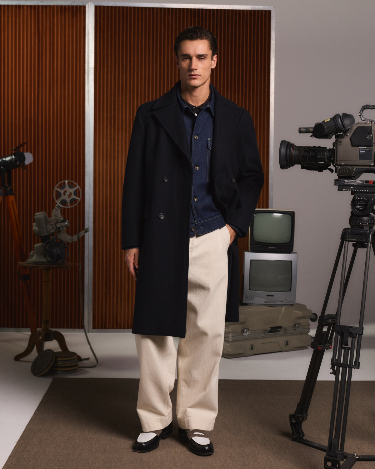 Manteau long croisé en laine marine
