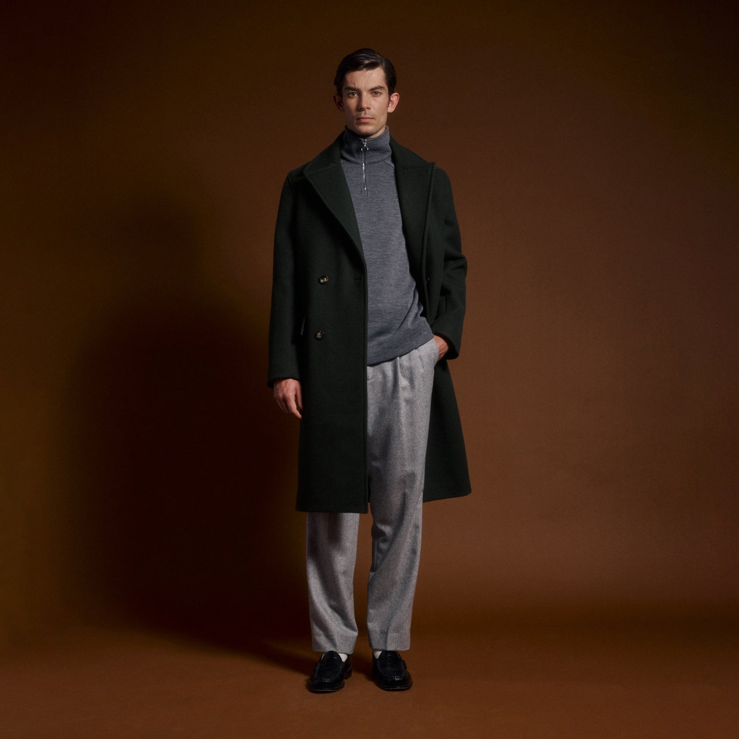 Double-breasted coat in green wool