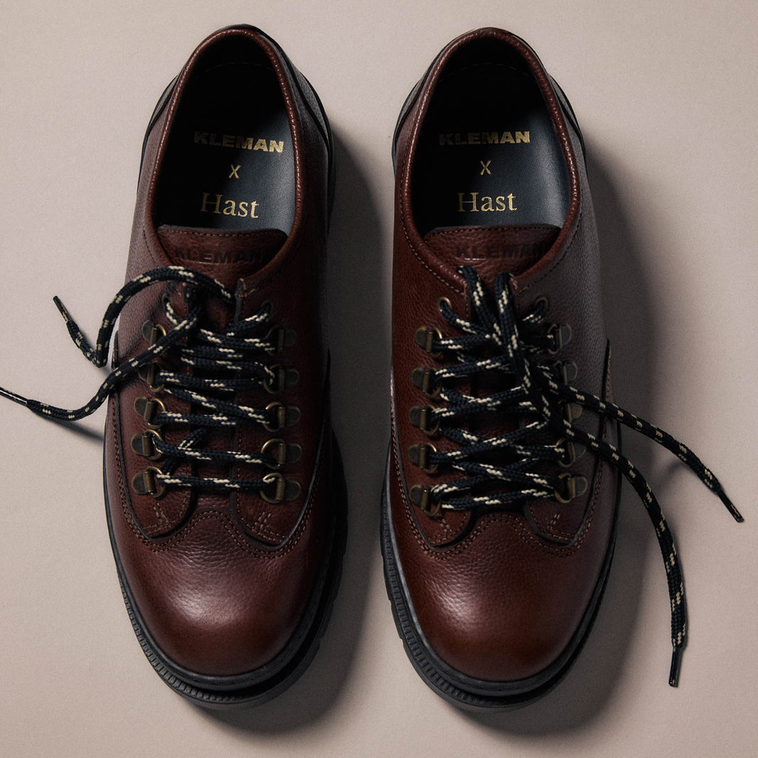 Hiking-boots basses en cuir grainé – Hast x Kleman