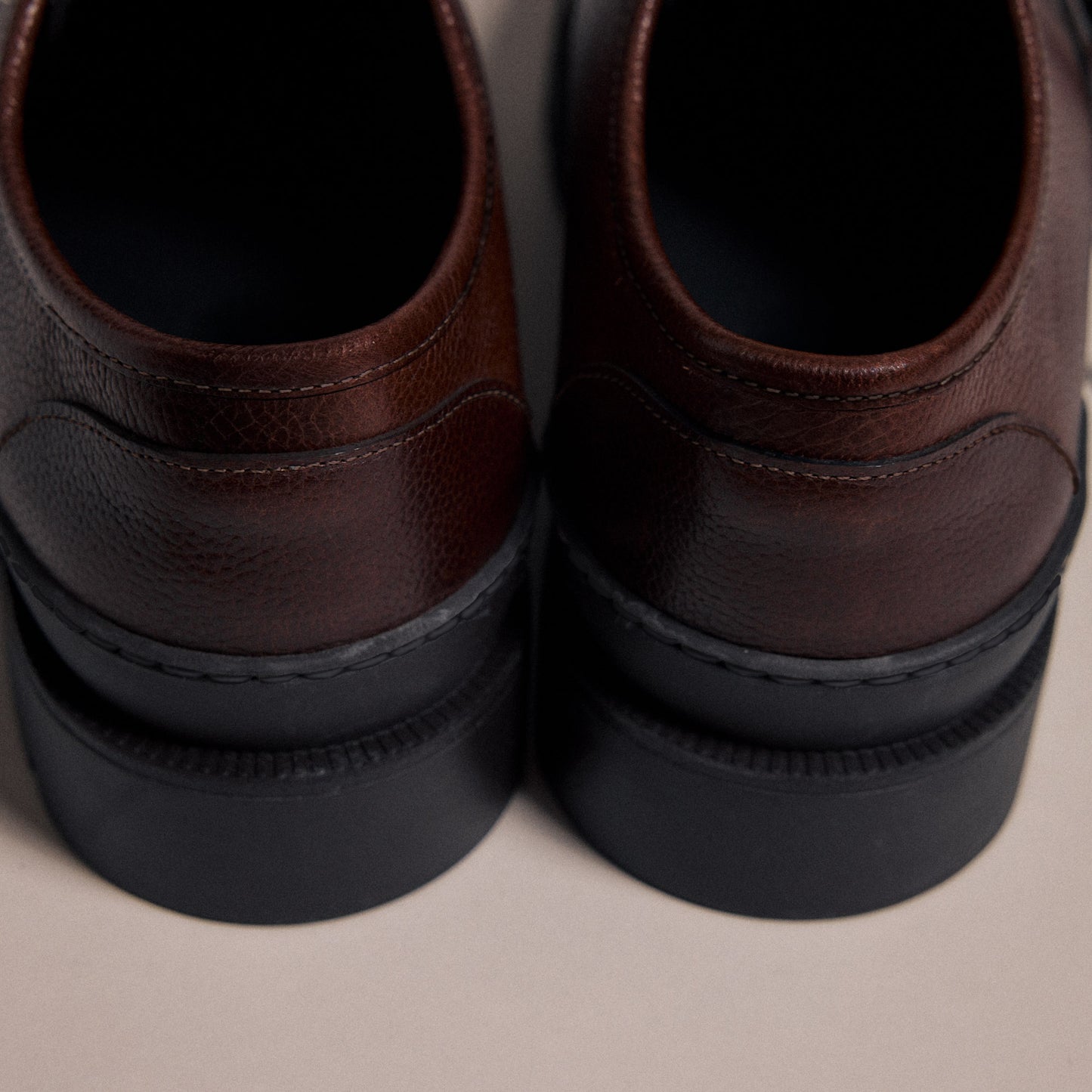 Hiking-boots basses en cuir grainé – Hast x Kleman