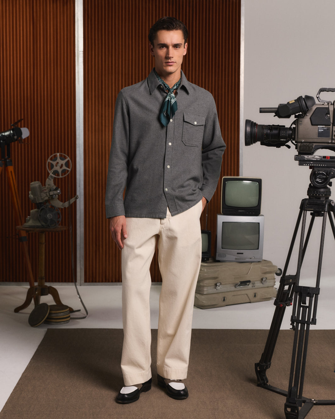 Graues Overshirt aus Flanell