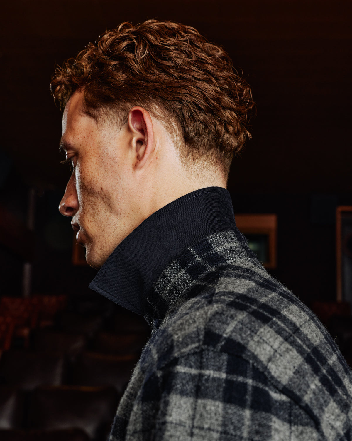 Overshirt aus Wolle mit grau-marineblauem Karomuster