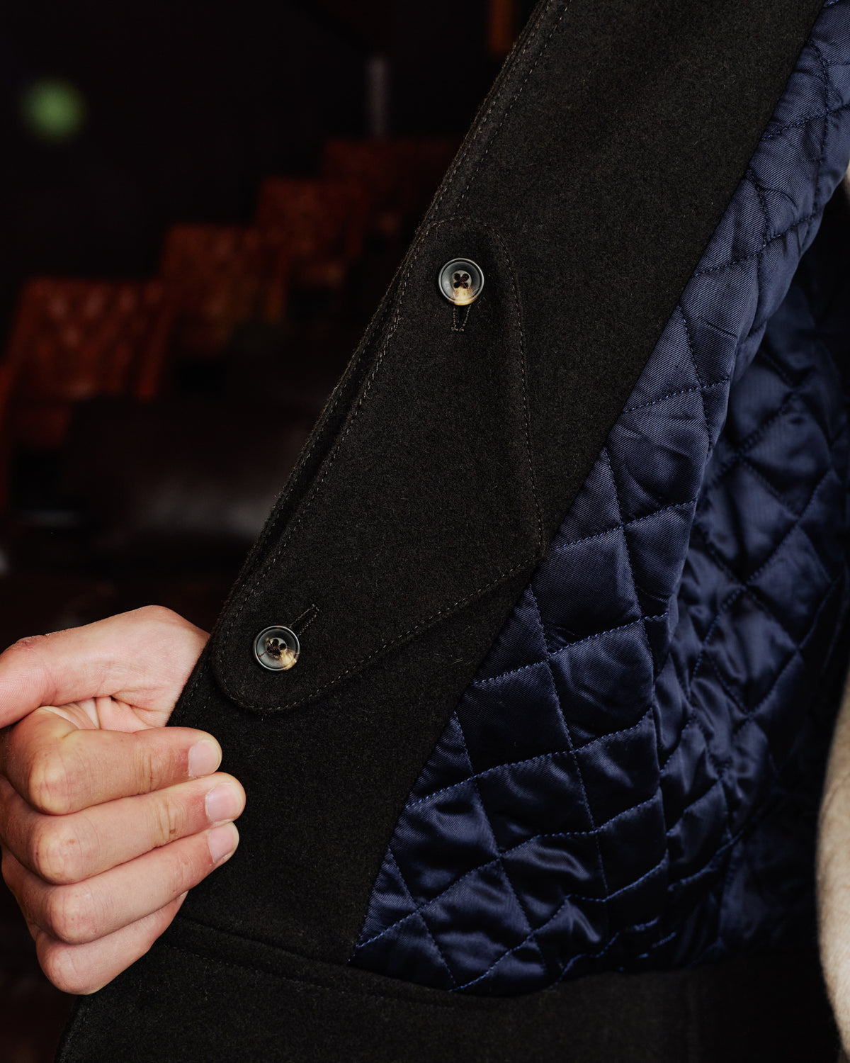 Braune Wolljacke
