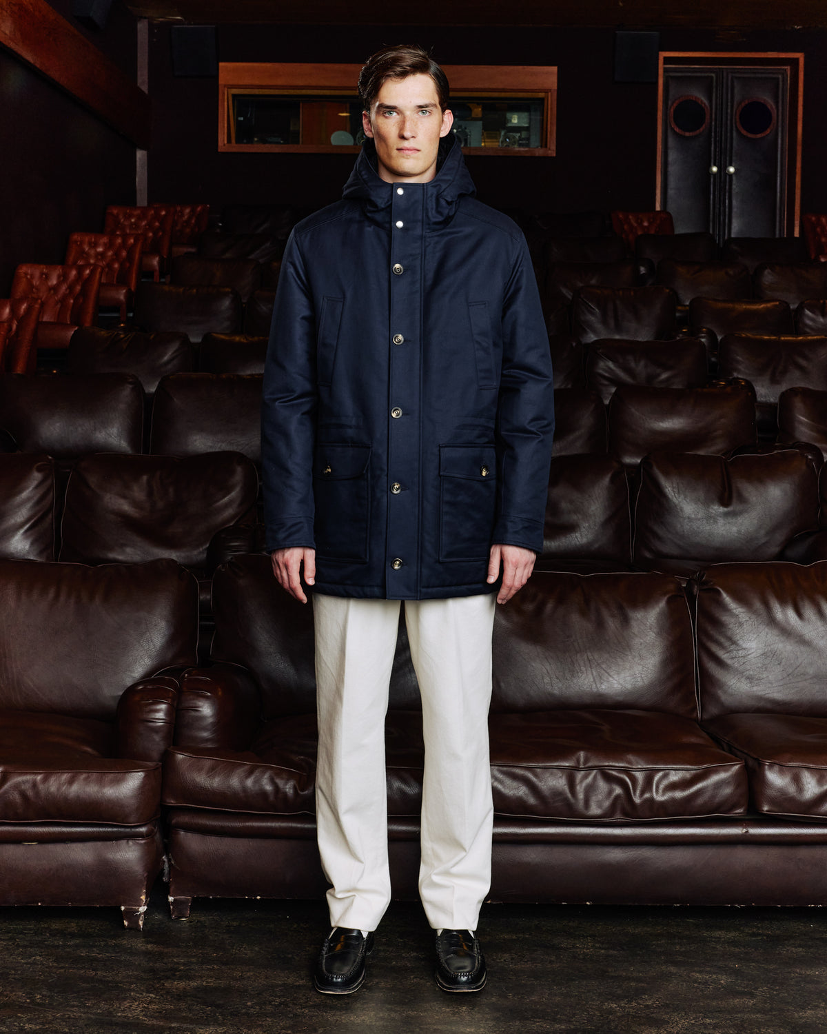 Marineblauer Parka aus 100% natürlicher Baumwolle