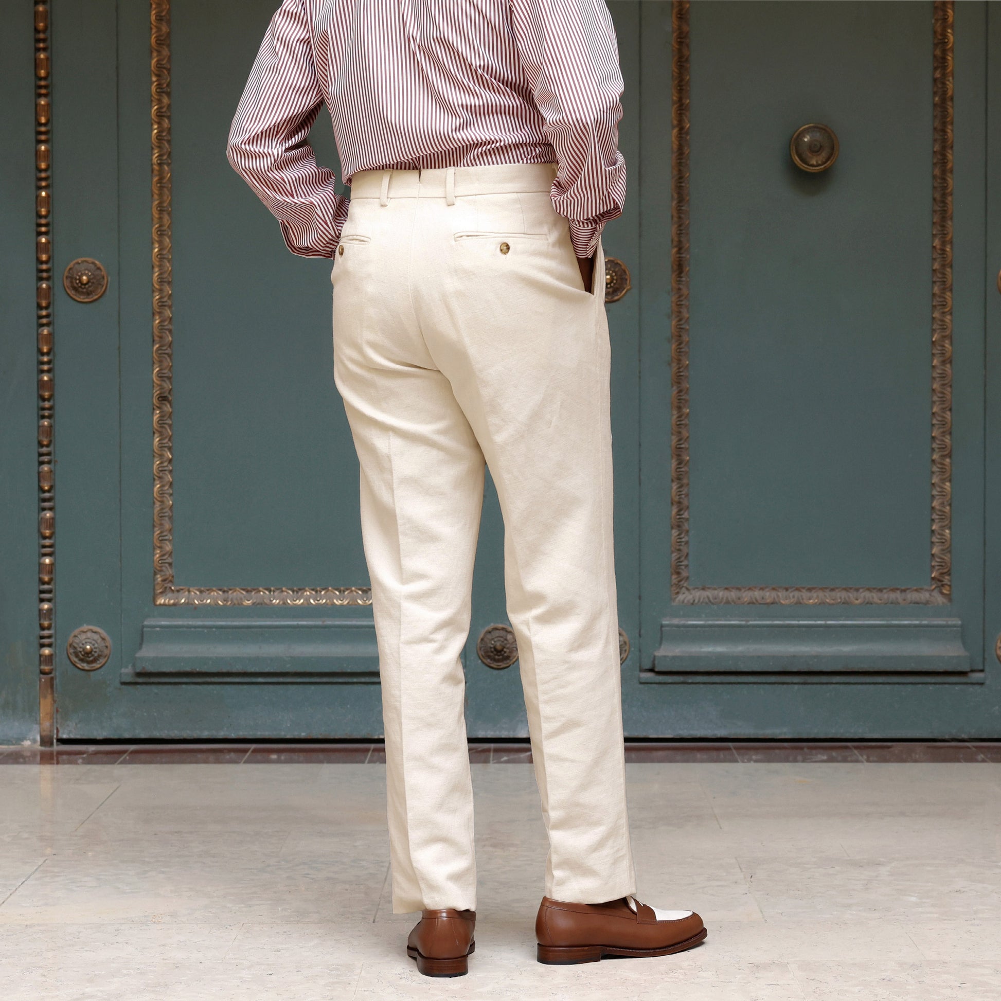 Pantalon à double plis en coton et lin écru