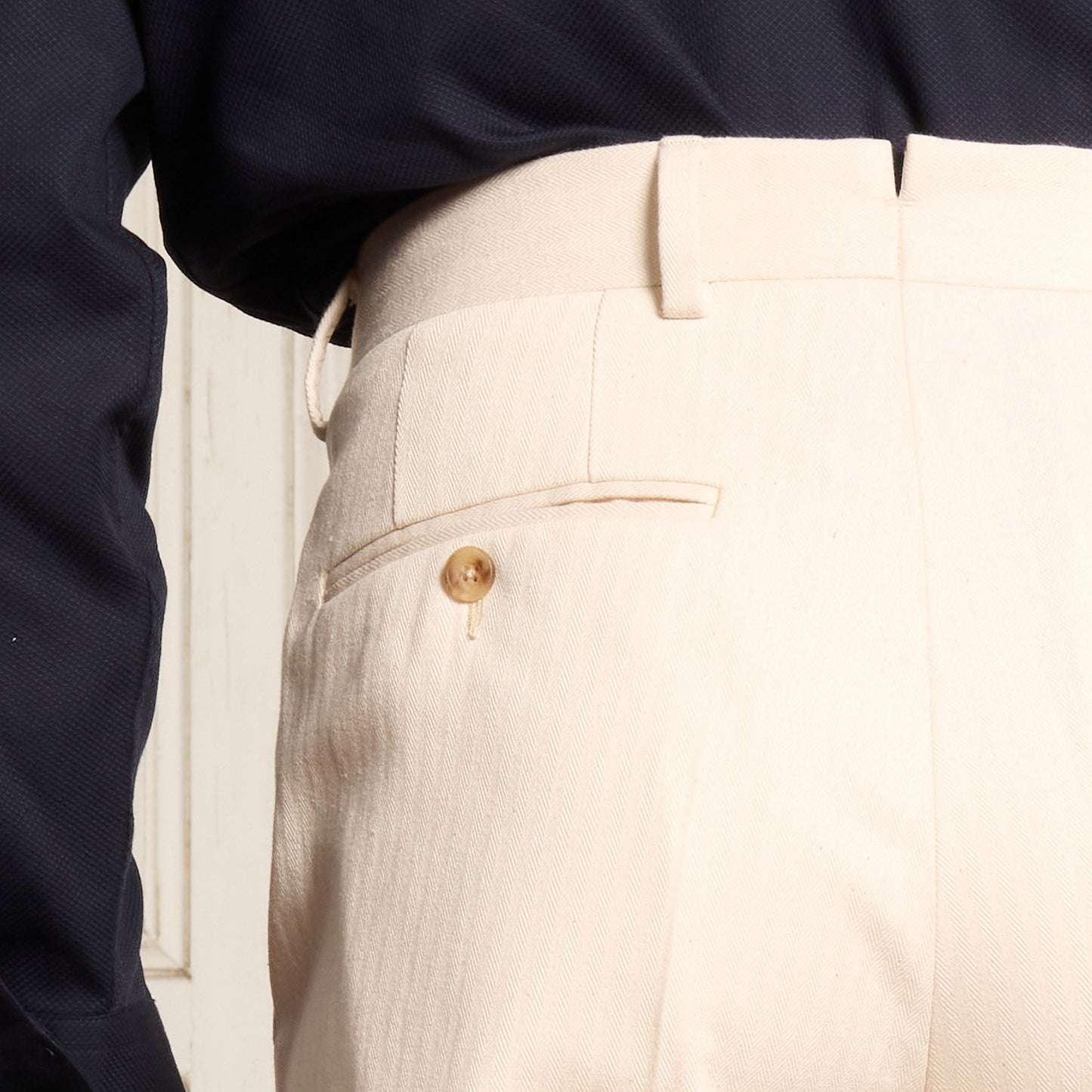 Pantalon à double plis en coton écru