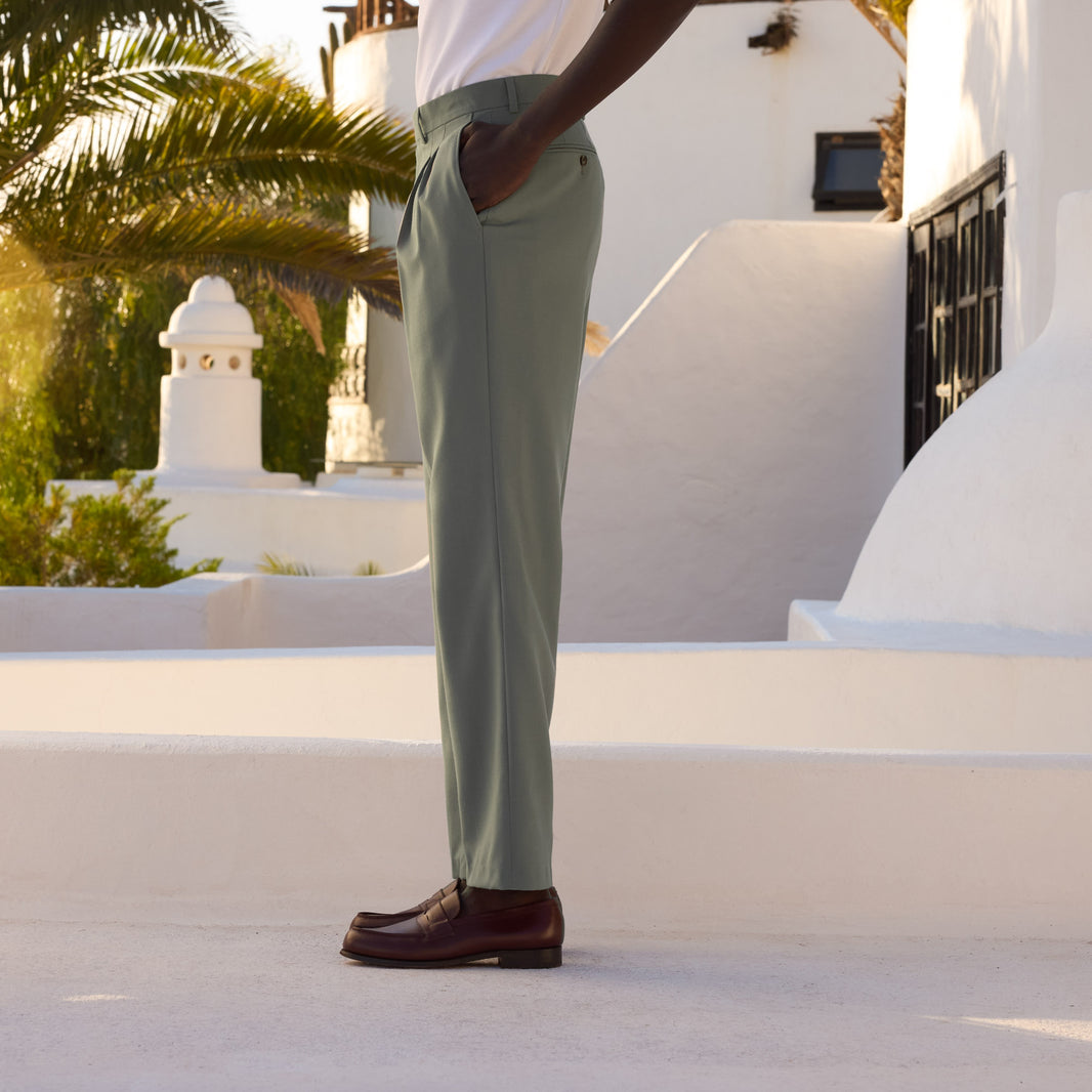 Pantalon à pinces en laine froide sauge