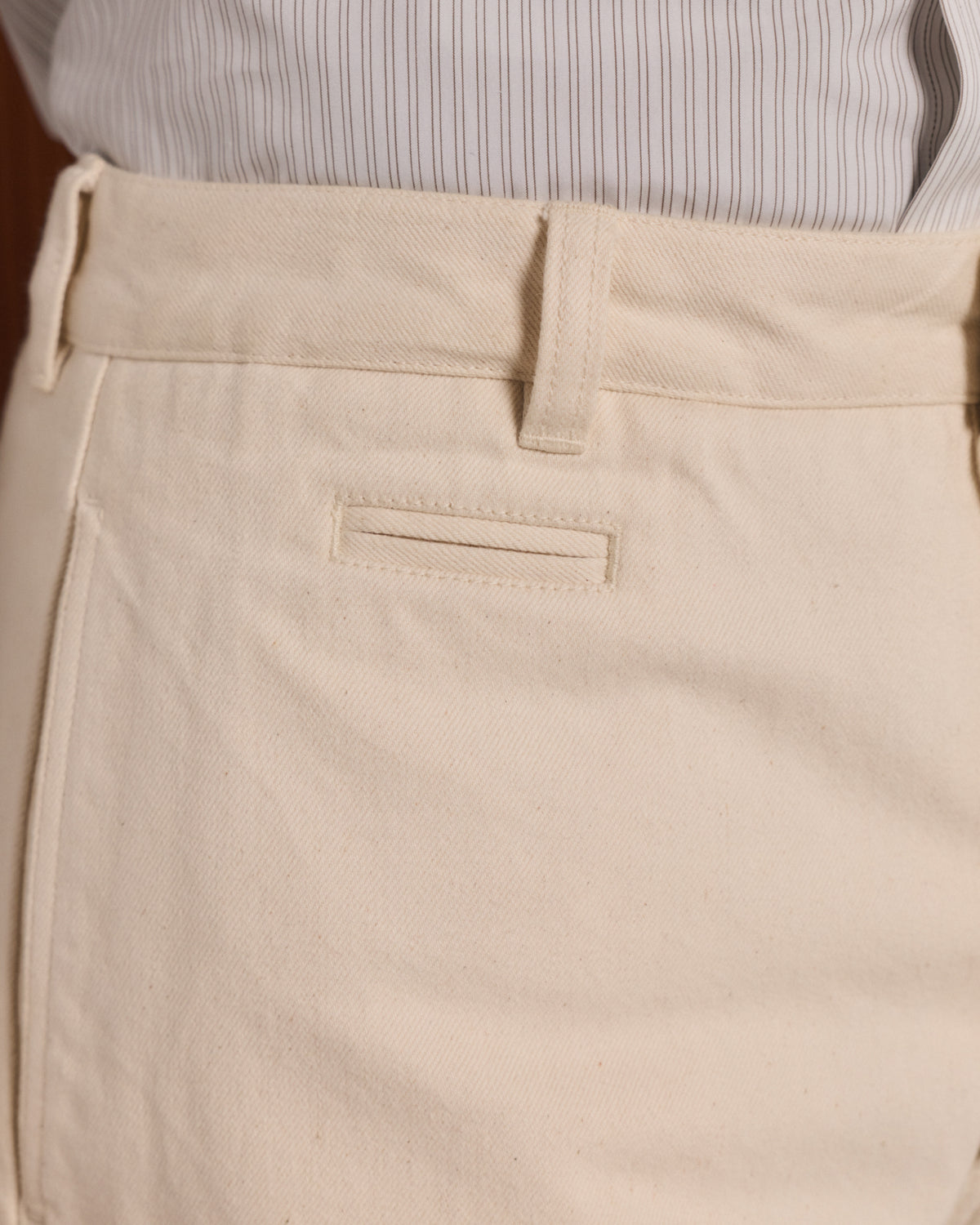 Weite Hose aus Denim in Ecru
