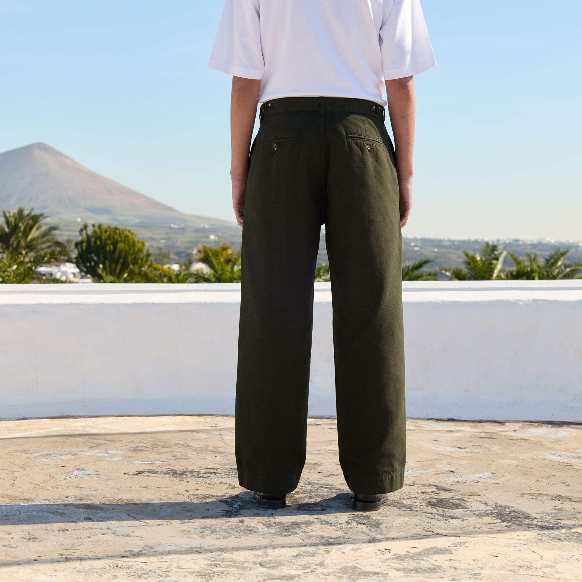 Pantalon large en coton kaki