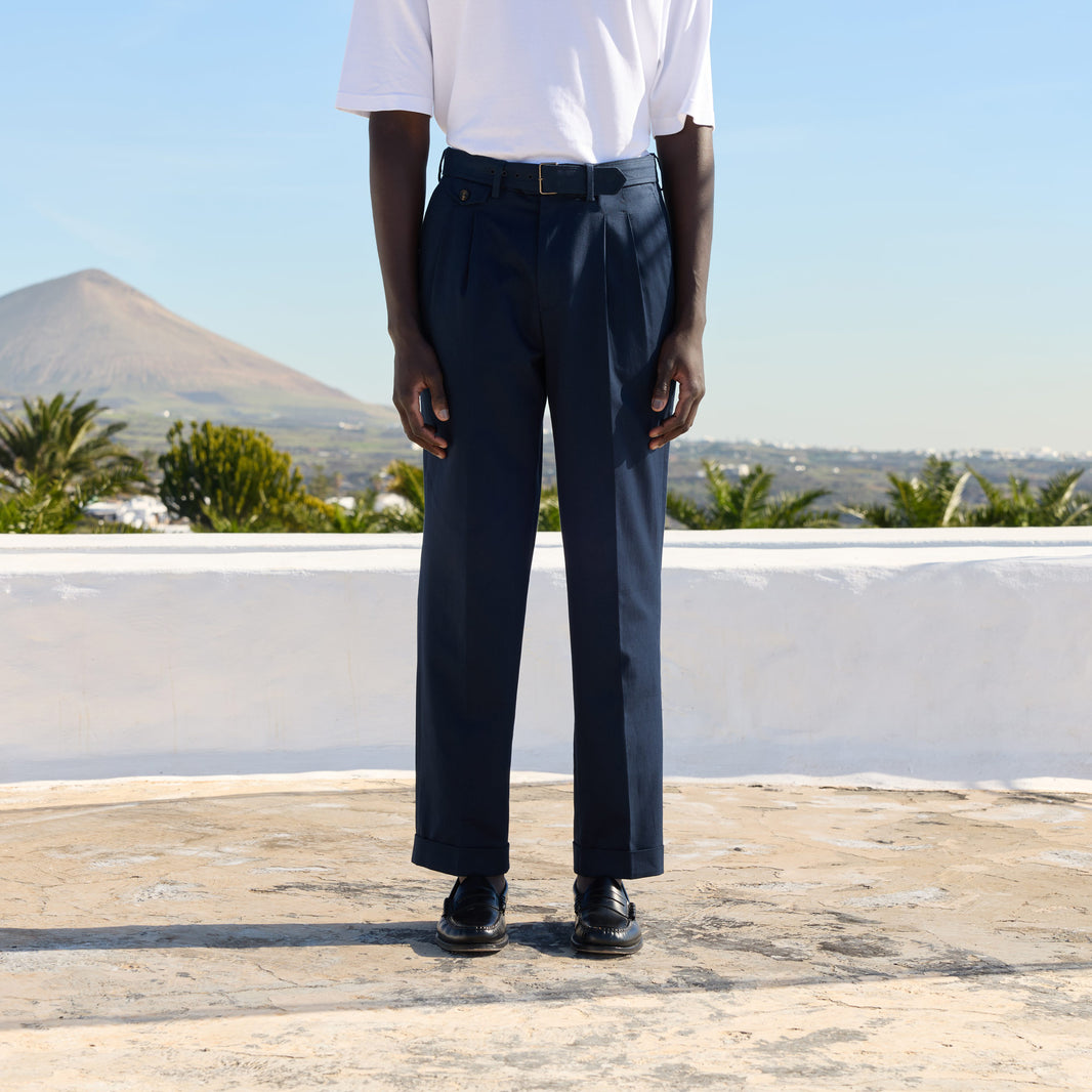 Navy cotton pleated pants