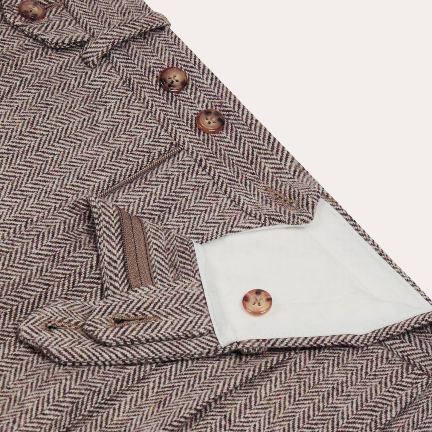 Pantalon à double plis en laine à chevrons marron