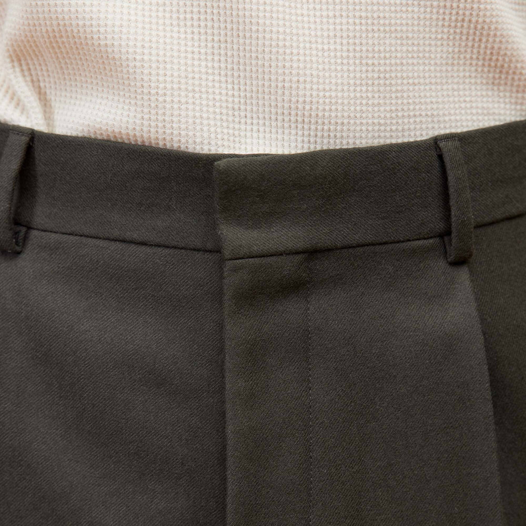 Pantalon à pince en laine vert foncé