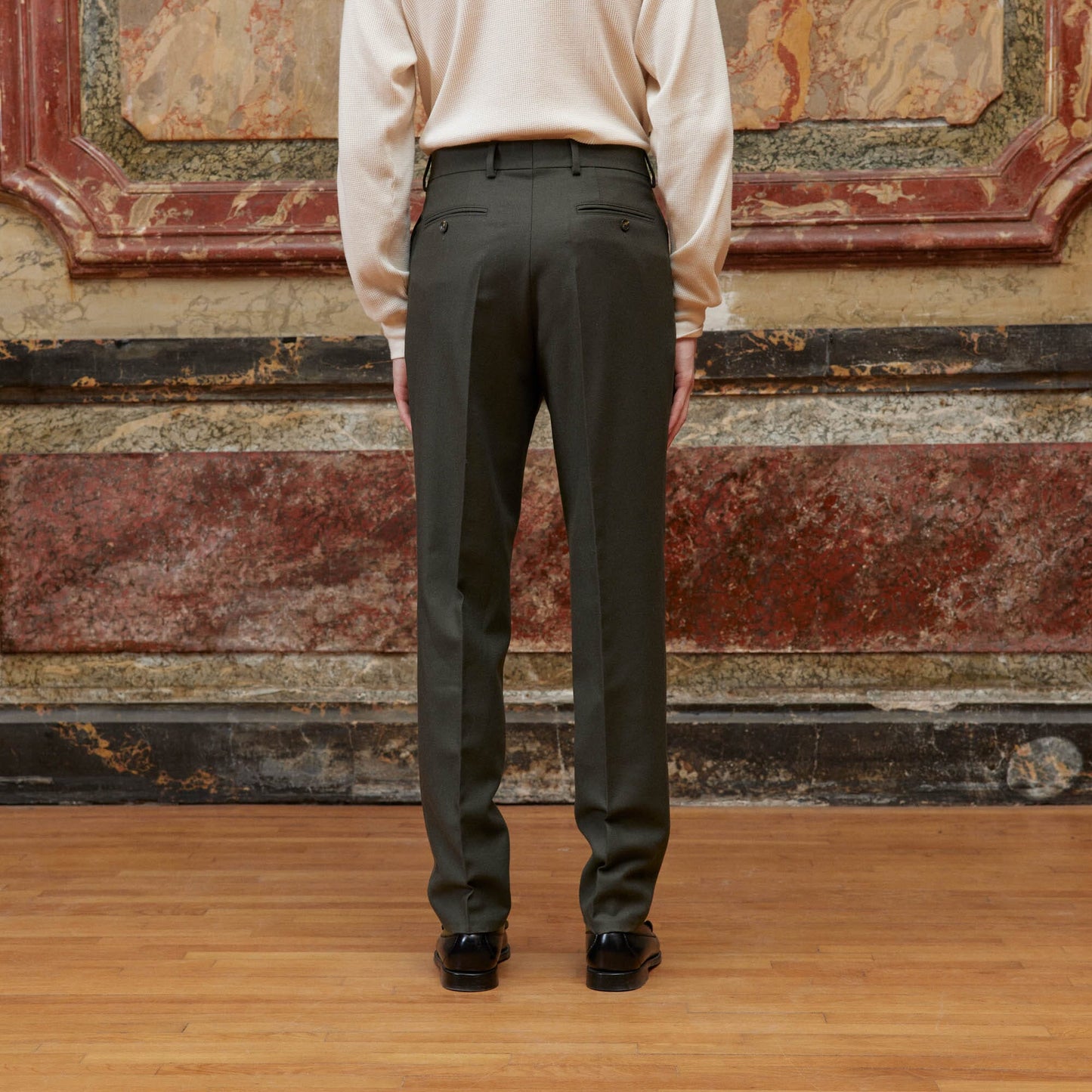 Pantalon à pince en laine vert foncé