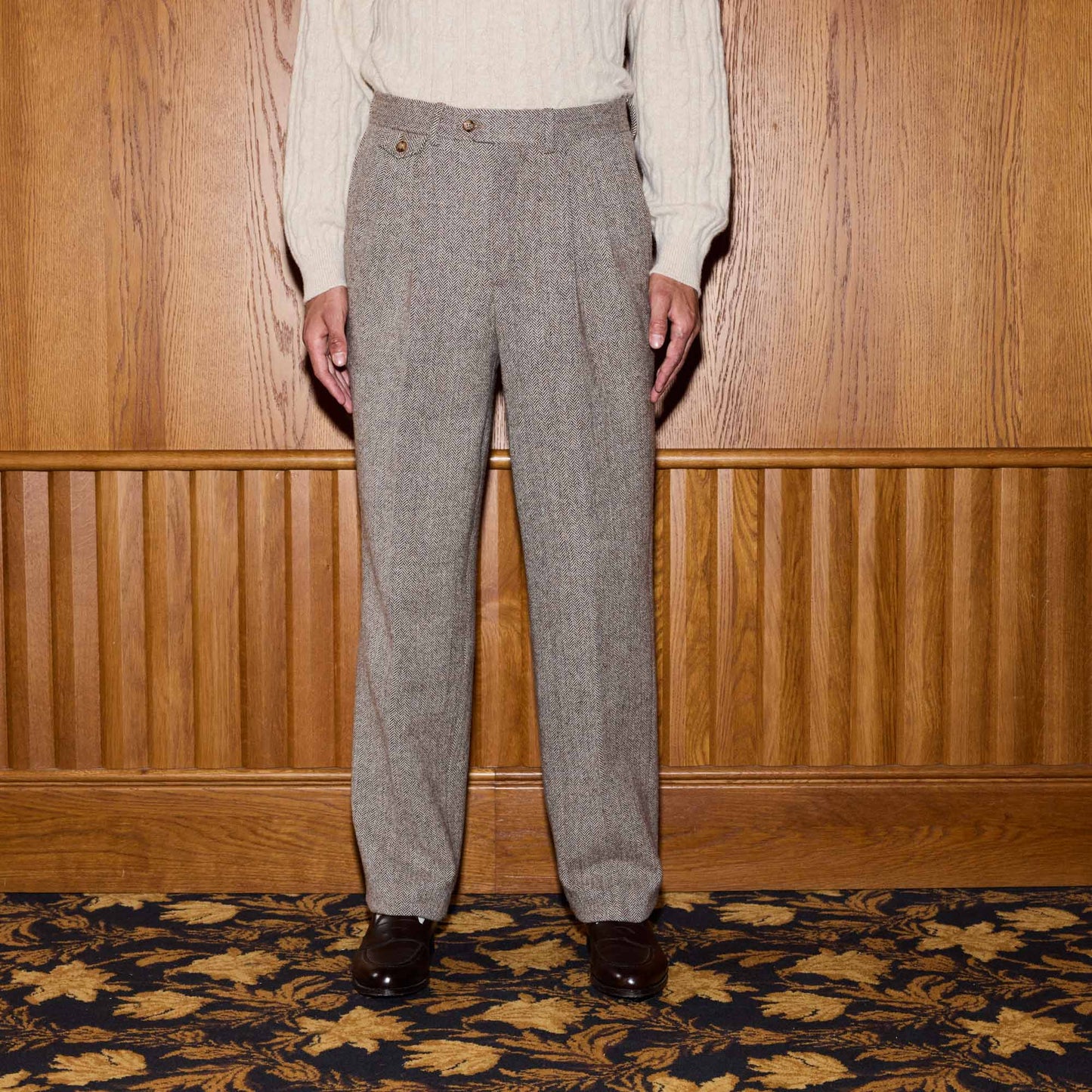 Pantalon double plis laine chevrons marron